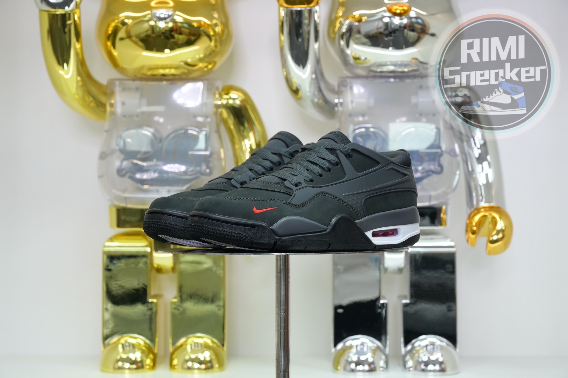 Nigel Sylvester x Jordan Air Jordan 4 RM SP “Anthracite”