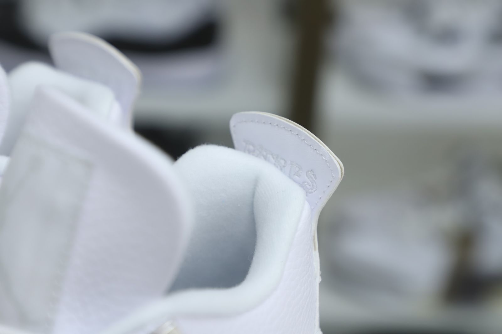 AIR JORDAN 4 RETRO 'PURE MONEY' - 308497-100