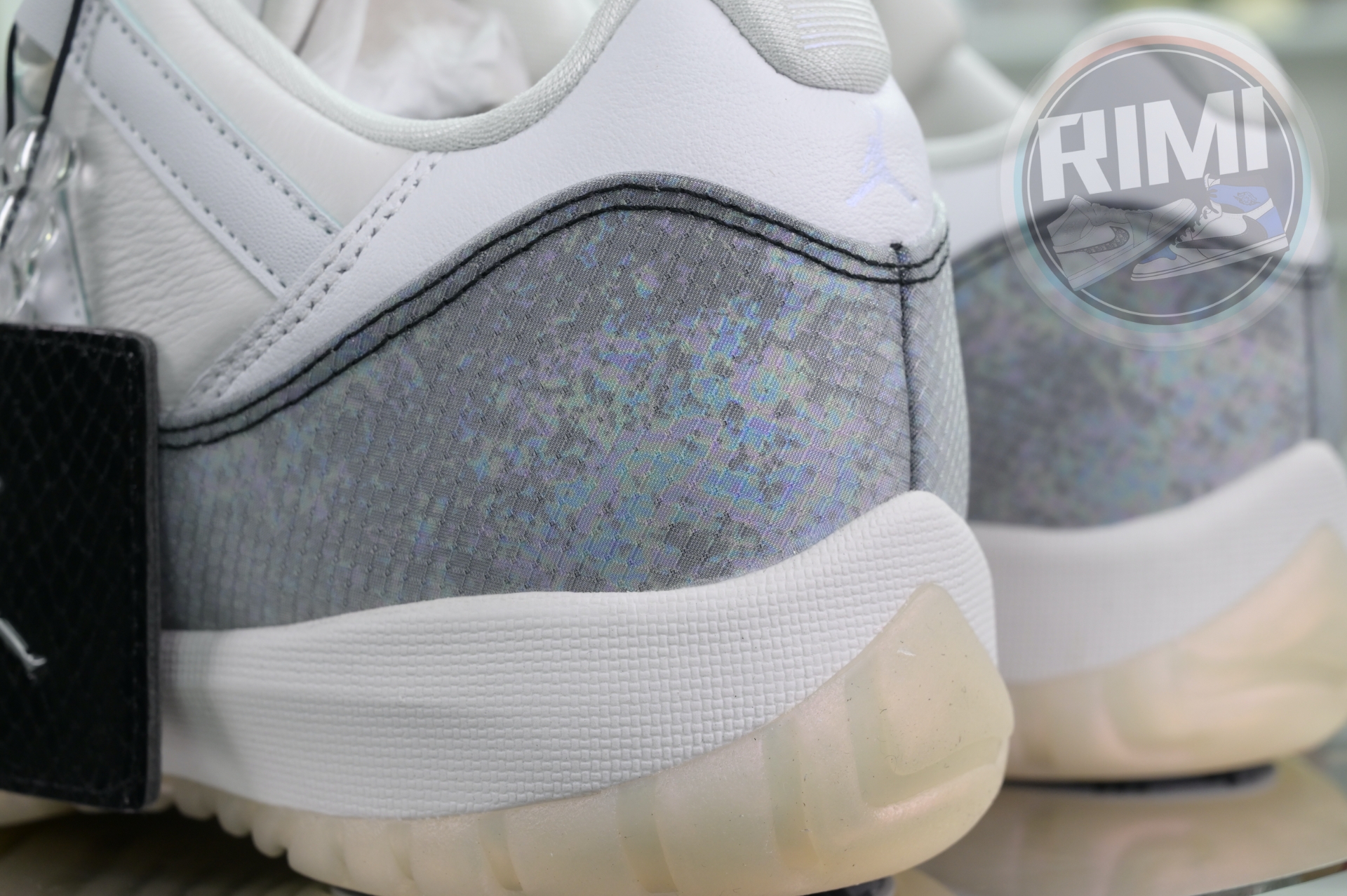 Jordan Air Jordan 11 Low  CNY