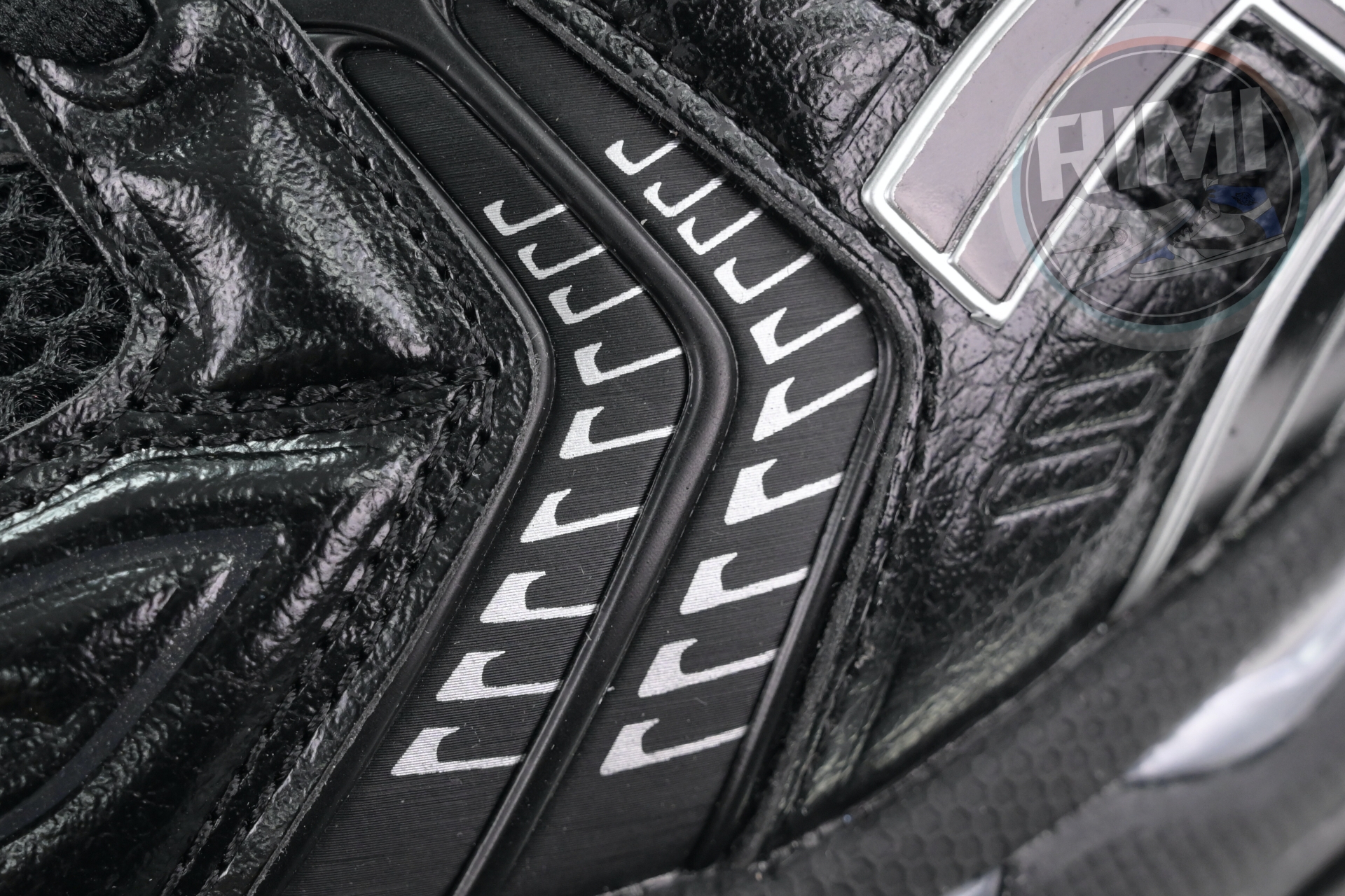 Asics Gel-Kayano 14 Y2K