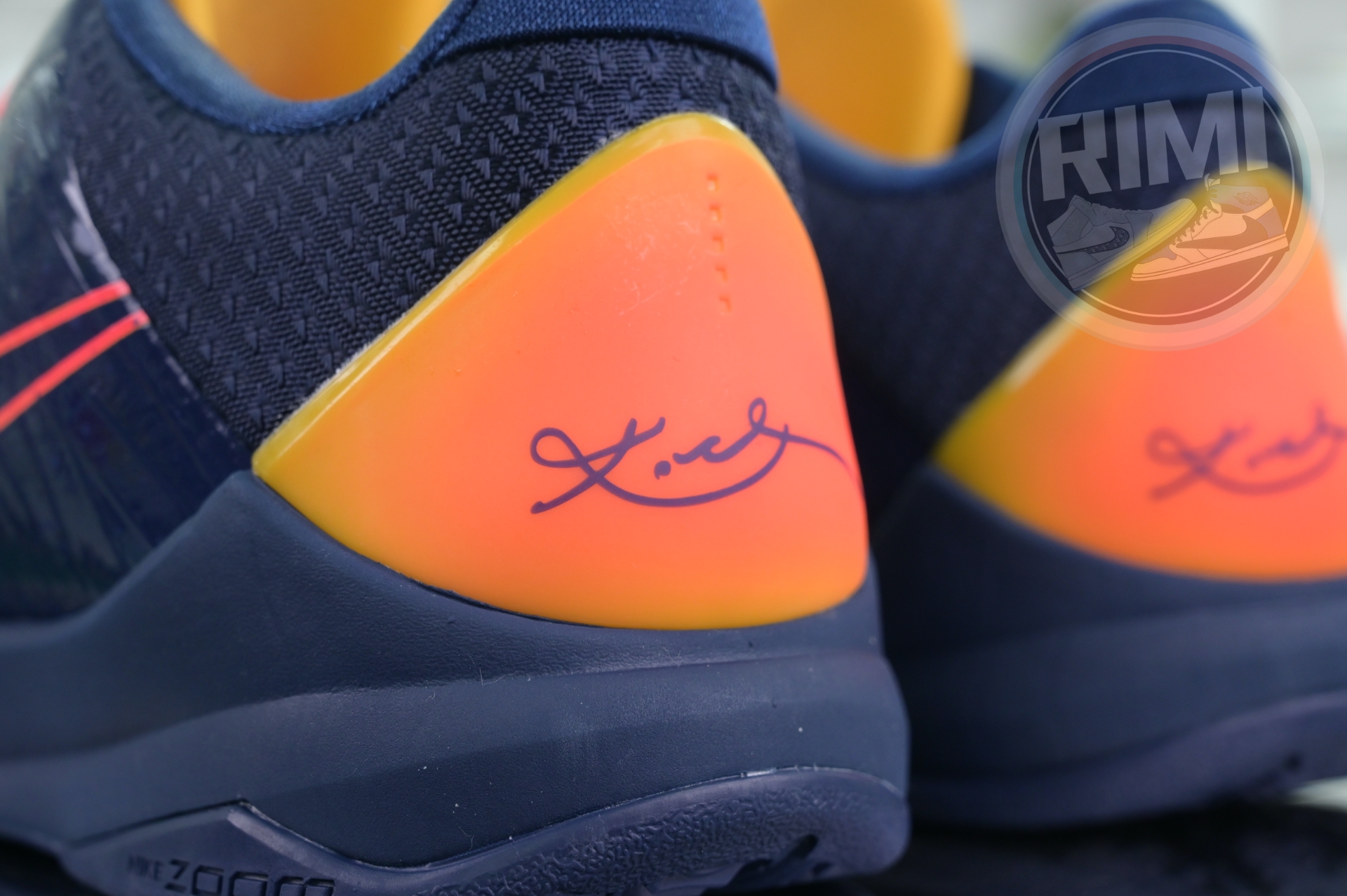 Caitlin Clark x Nike Kobe 5 Protro“Indiana Fever