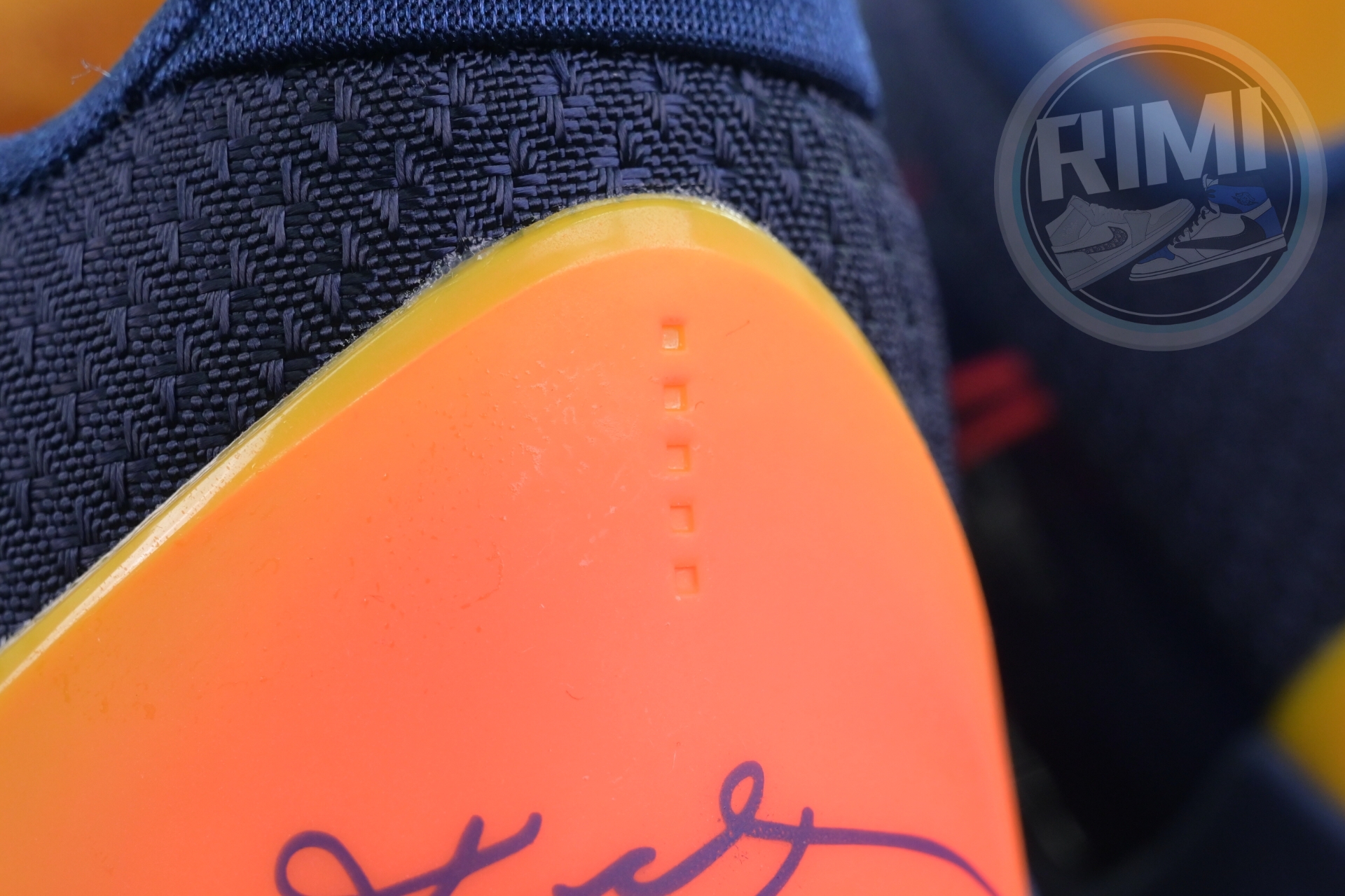 Caitlin Clark x Nike Kobe 5 Protro“Indiana Fever