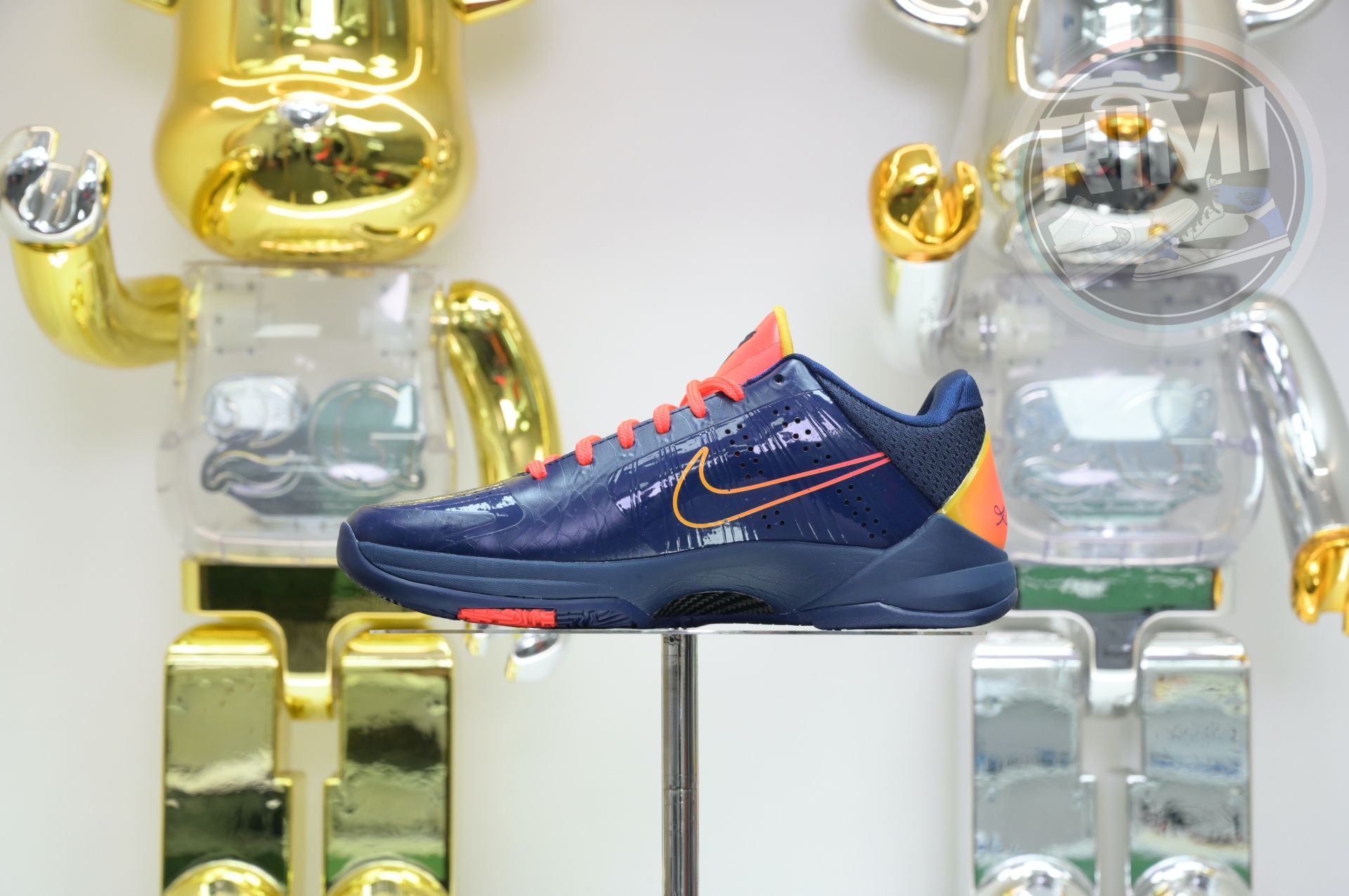 Caitlin Clark x Nike Kobe 5 Protro“Indiana Fever