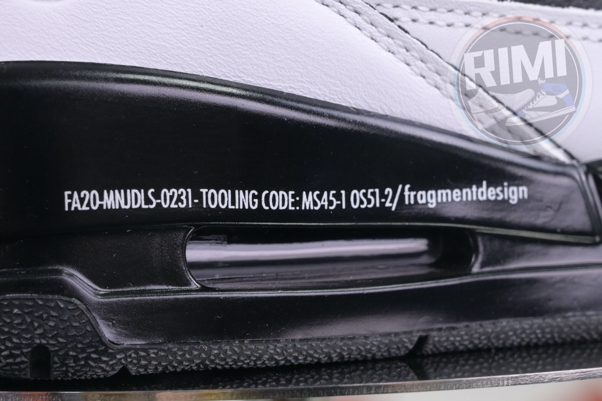 Fragment Design x Jordan Air Jordan 3“Black/ White”  DA3595-001