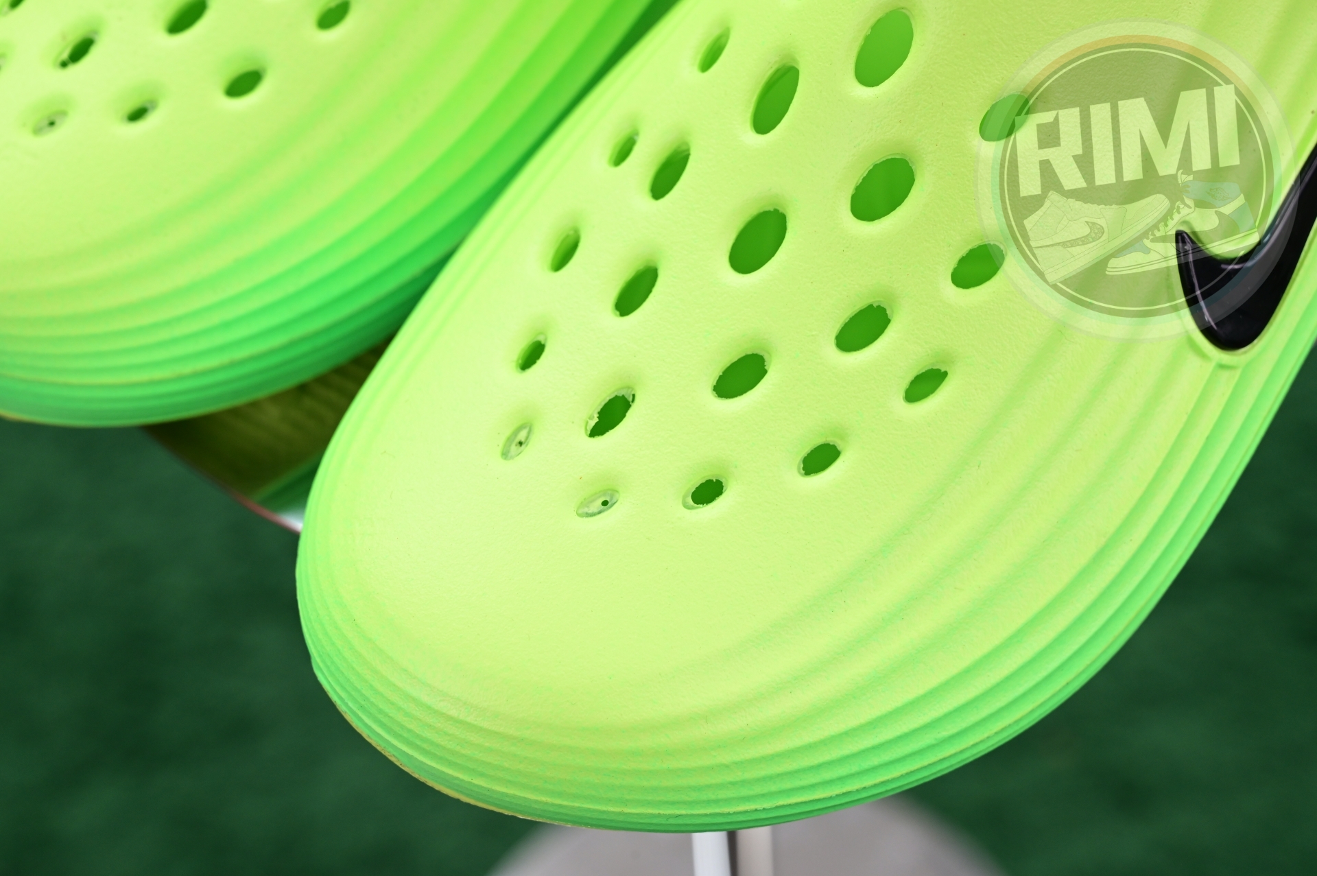 Nike ReactX Rejuven8 Green Strike  HV5060-300