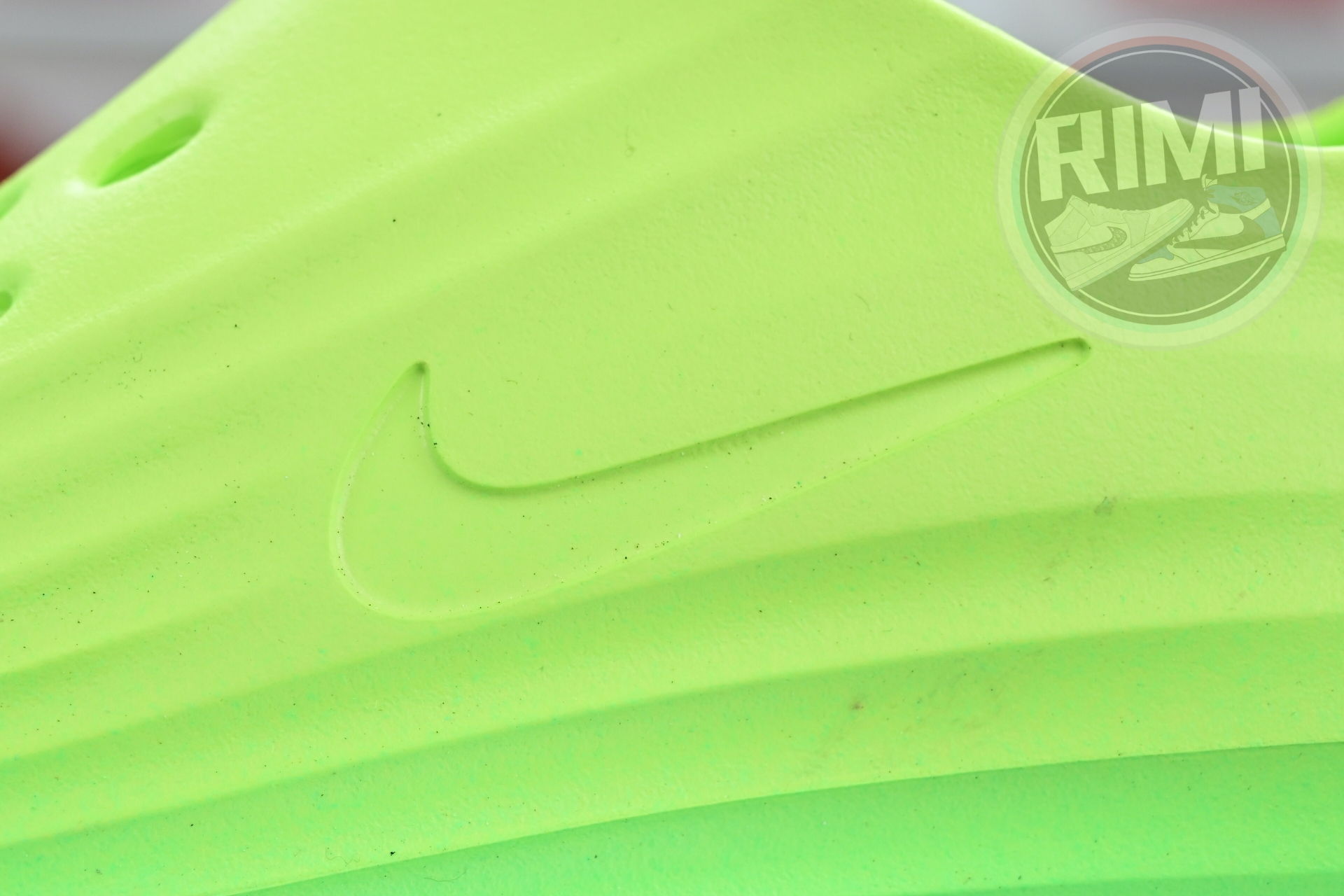 Nike ReactX Rejuven8 Green Strike  HV5060-300
