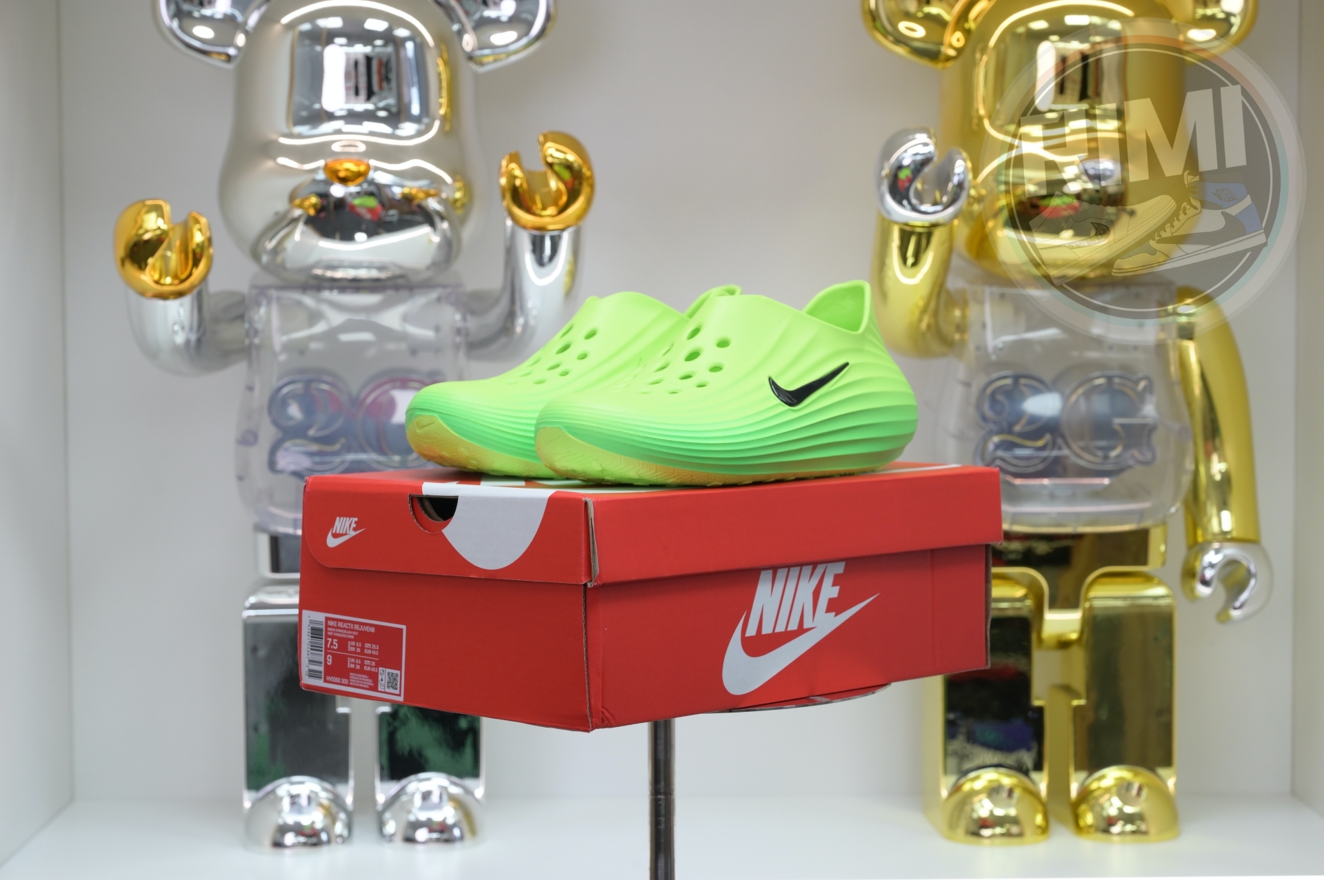 Nike ReactX Rejuven8 Green Strike  HV5060-300