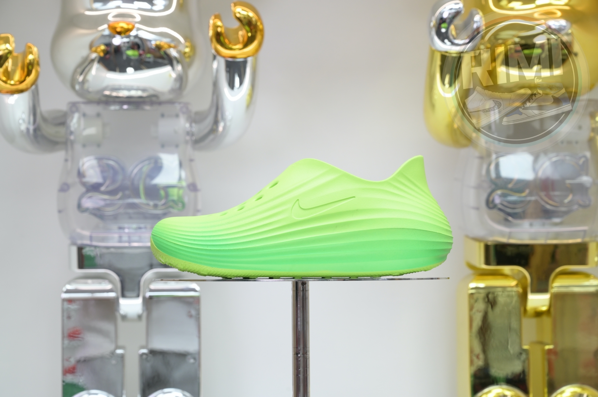 Nike ReactX Rejuven8 Green Strike  HV5060-300