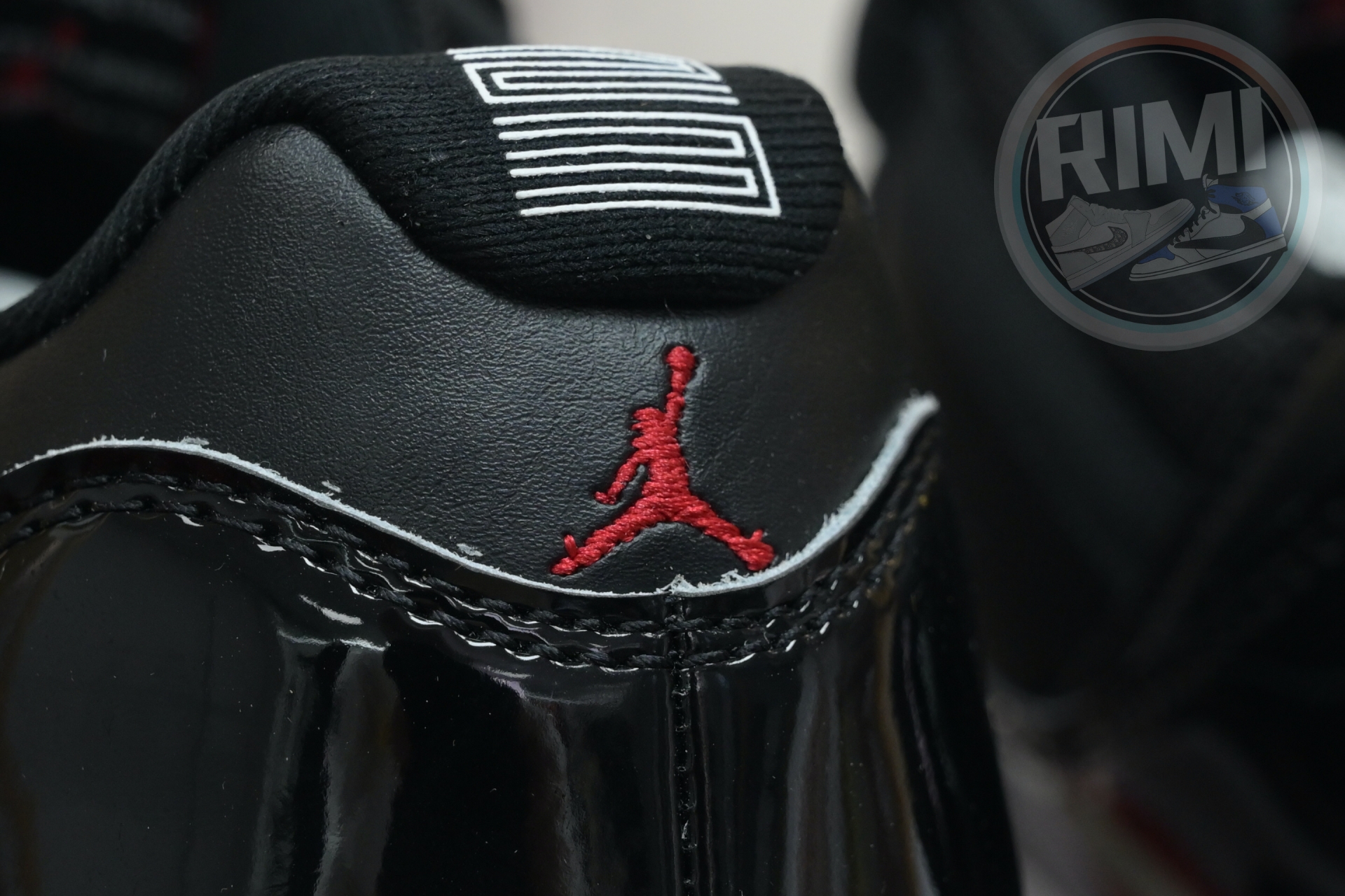 Air Jordan 11 Low“Bred” FV5104-006