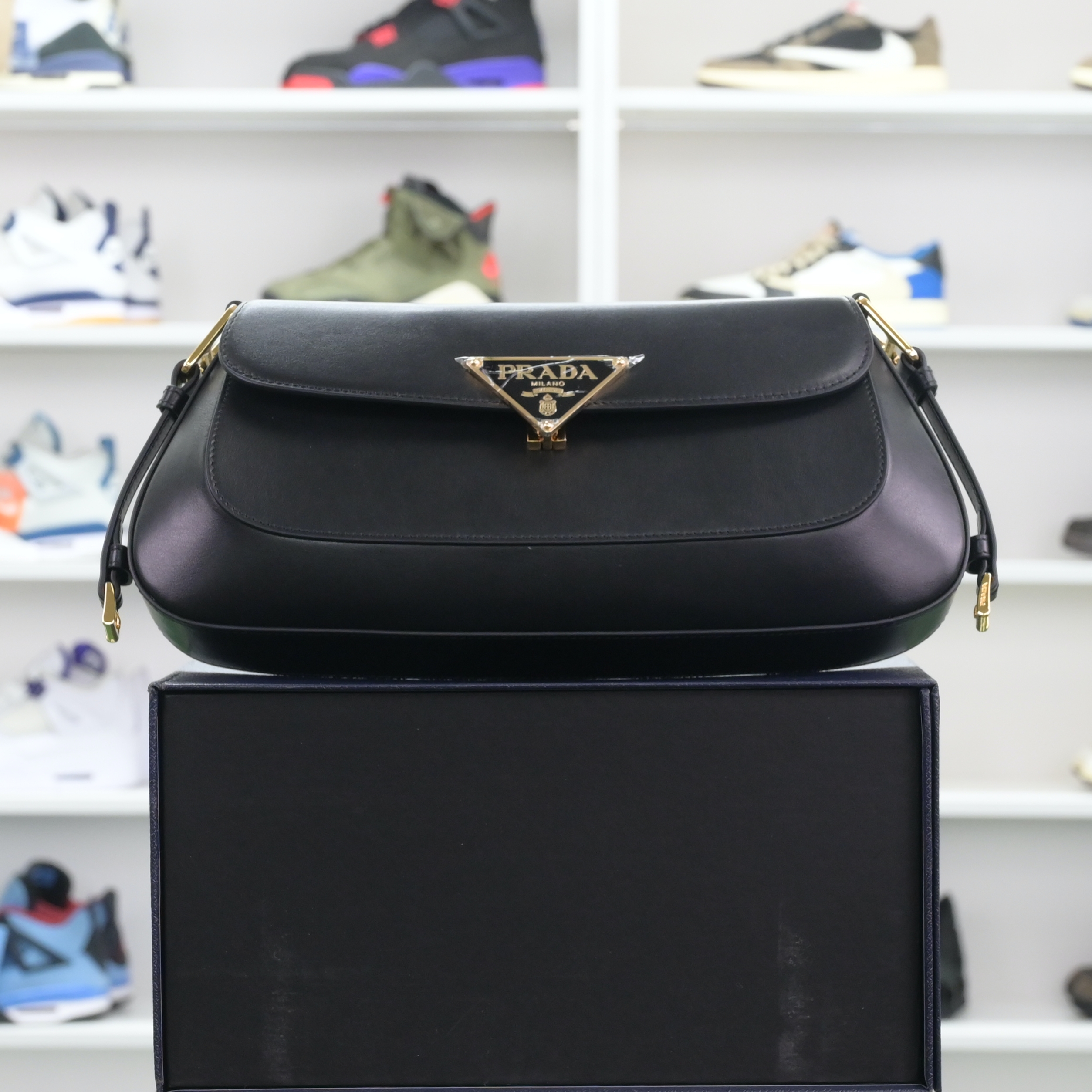 PRADA