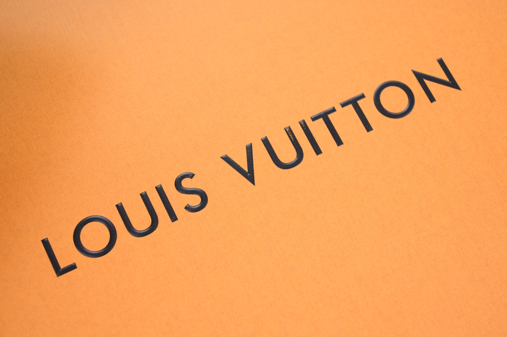LOUIS VUITTON