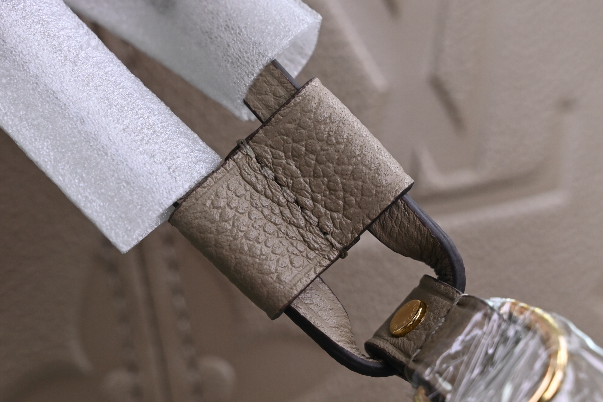 LOUIS VUITTON NEVERFULL  Tote