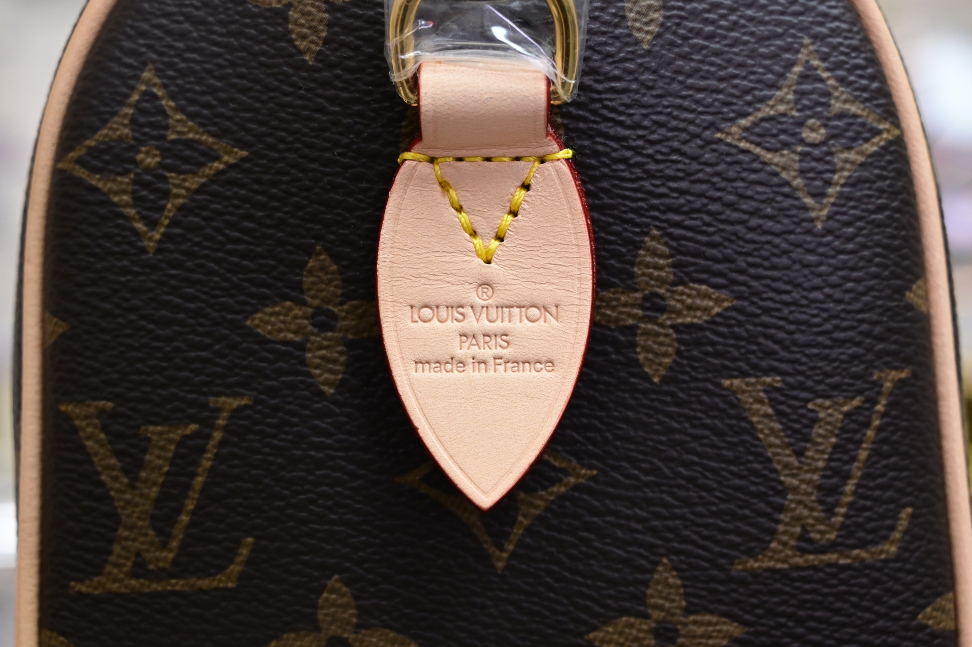 LOUIS VUITTON