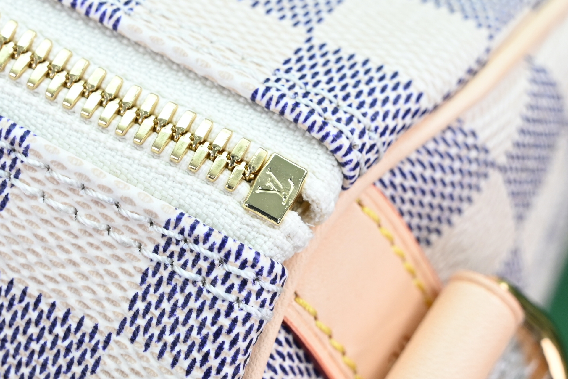 LOUIS VUITTON SpeedyBandoulière30