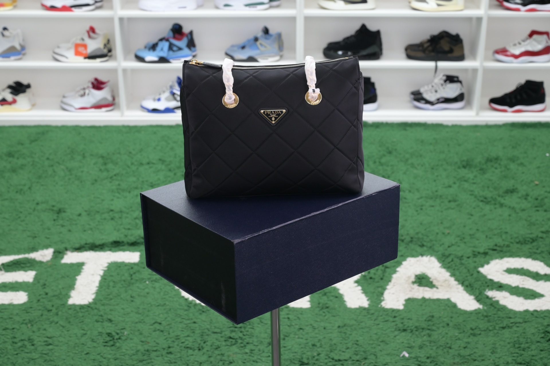PRADA