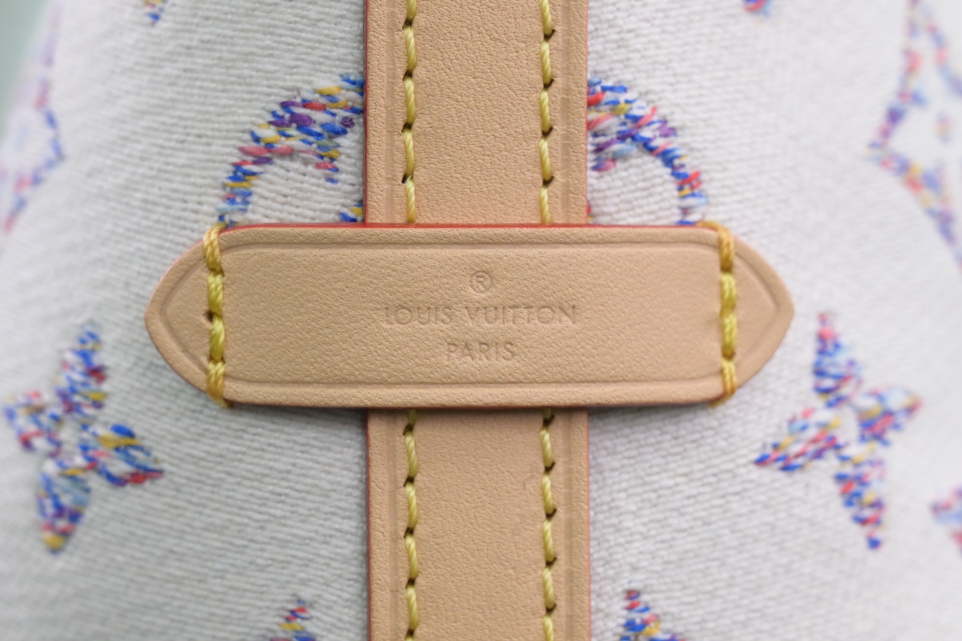 LOUIS VUITTON