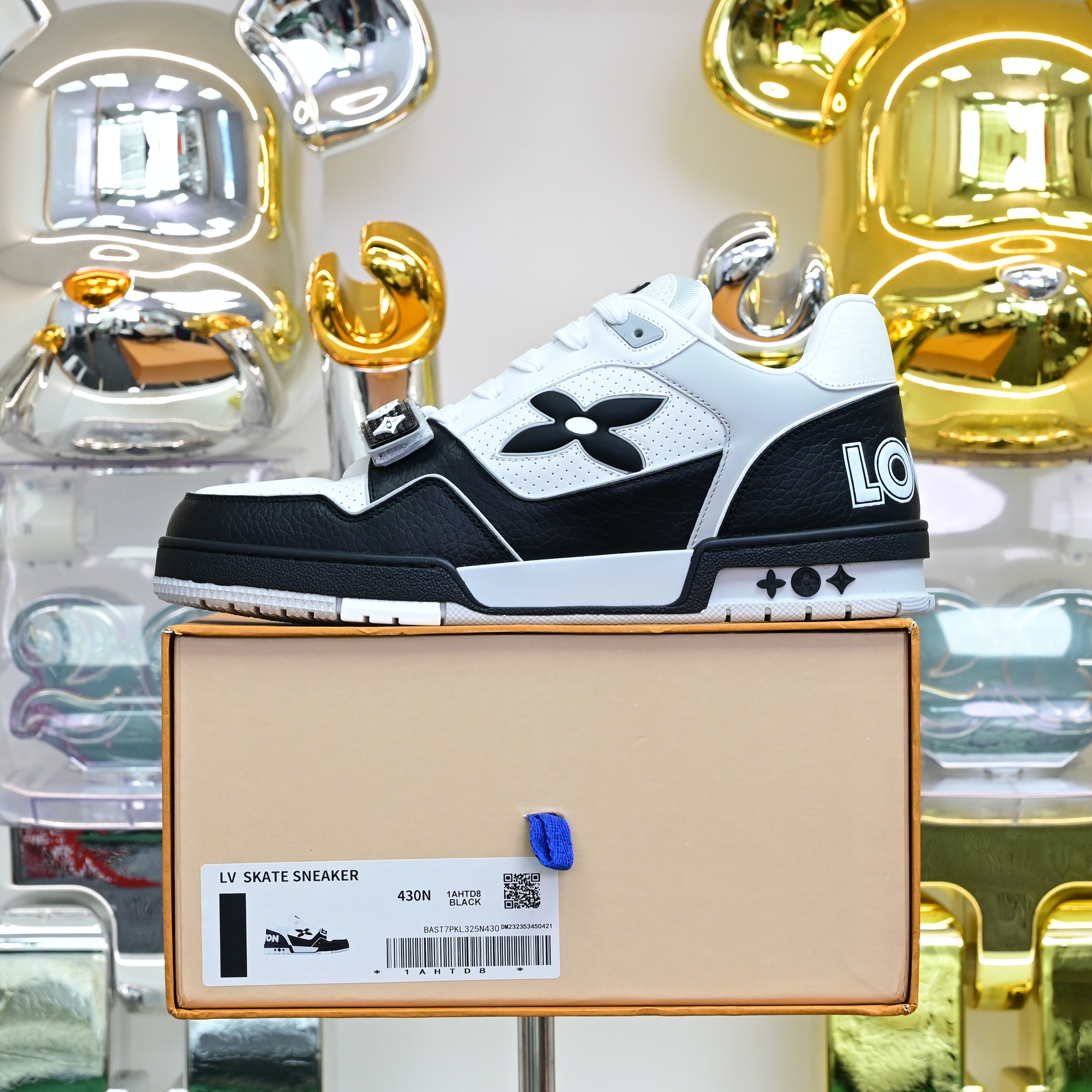 LOUIS VUITTON