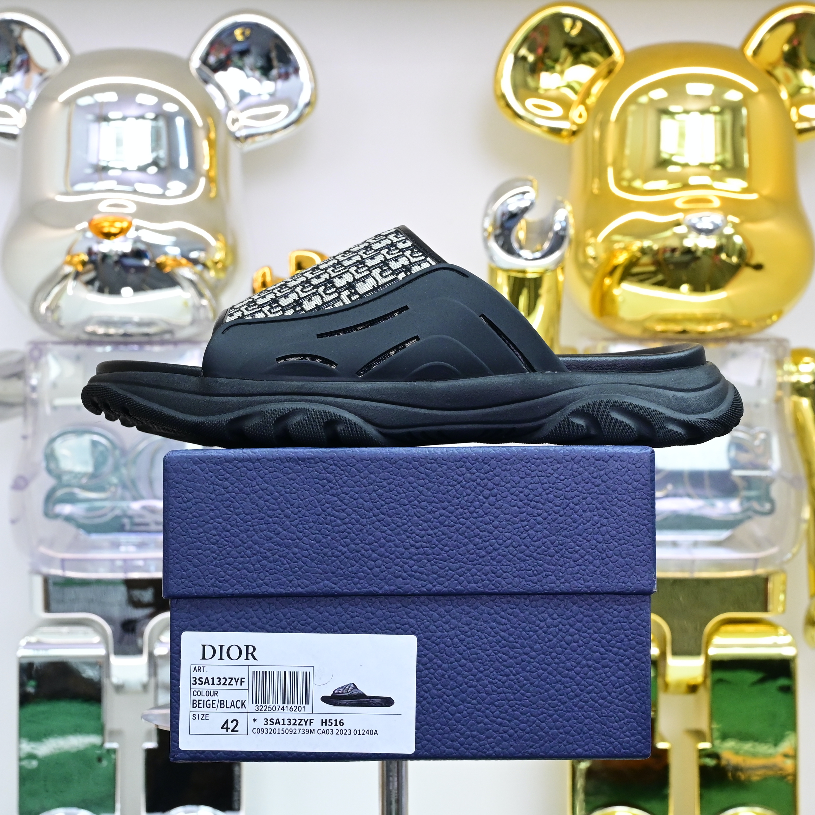 DIOR