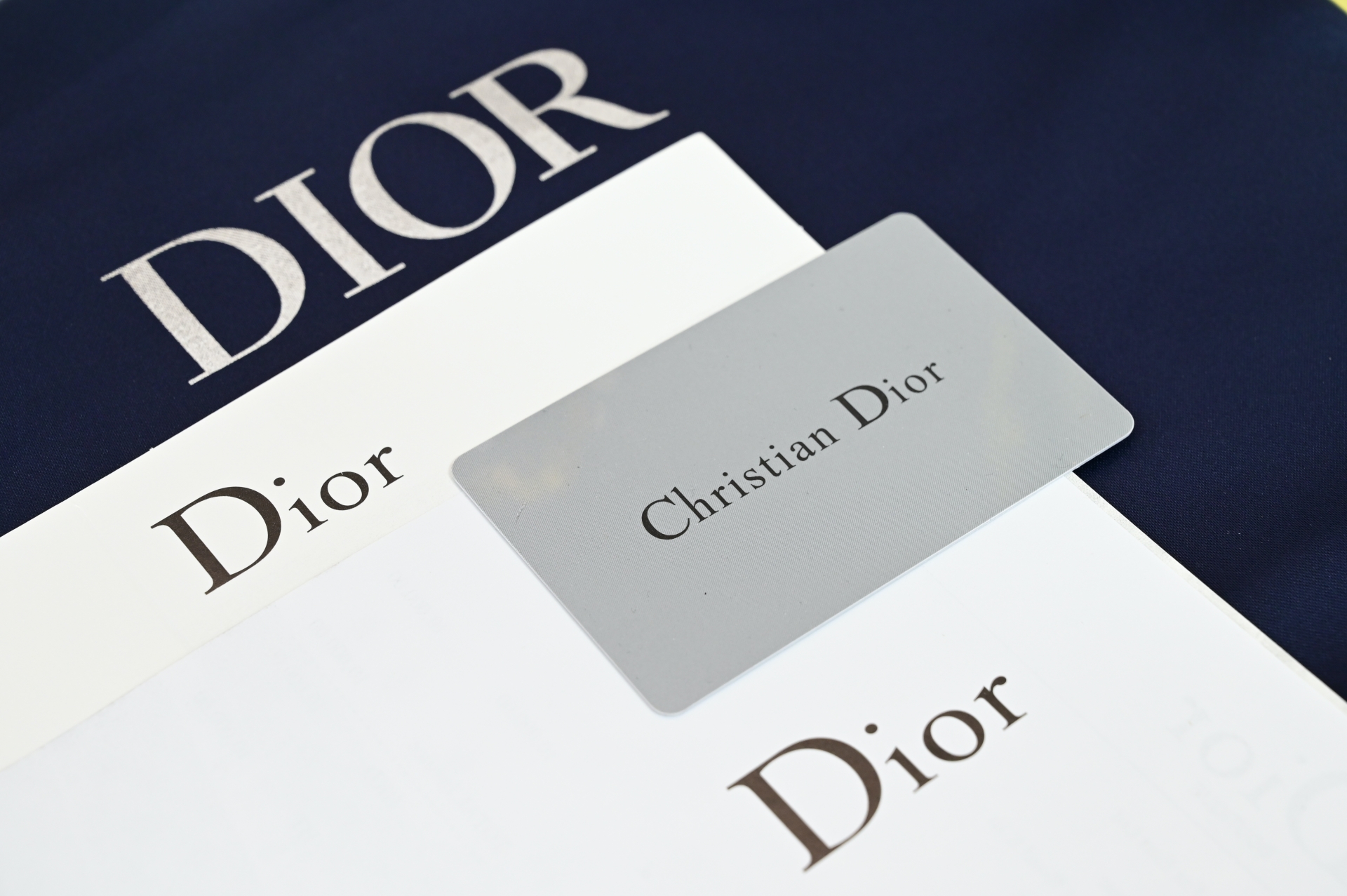 DIOR