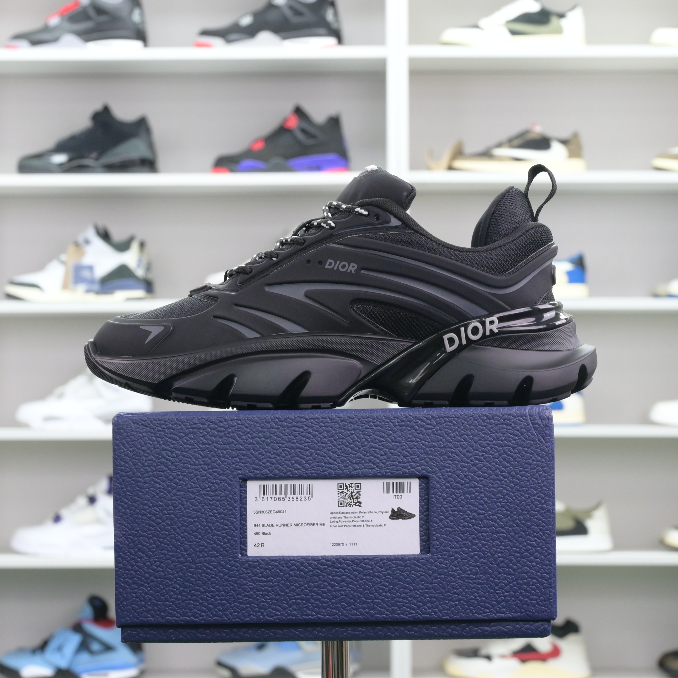 DIOR B44 Blade