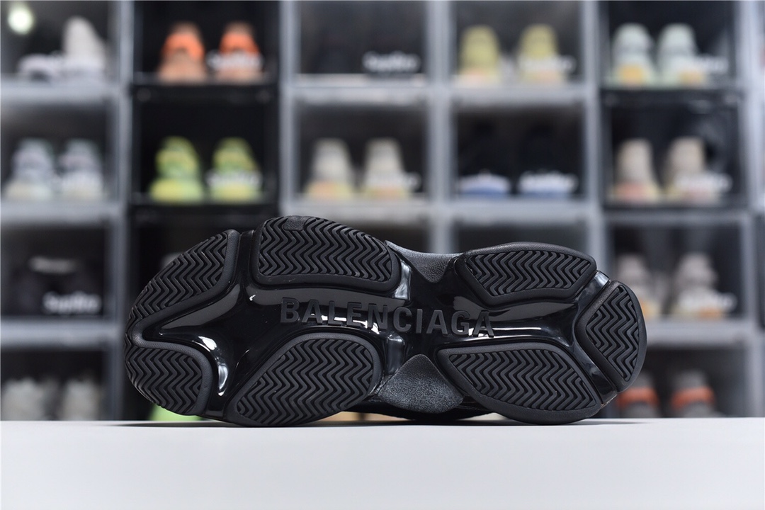 Balenciaga Triple S