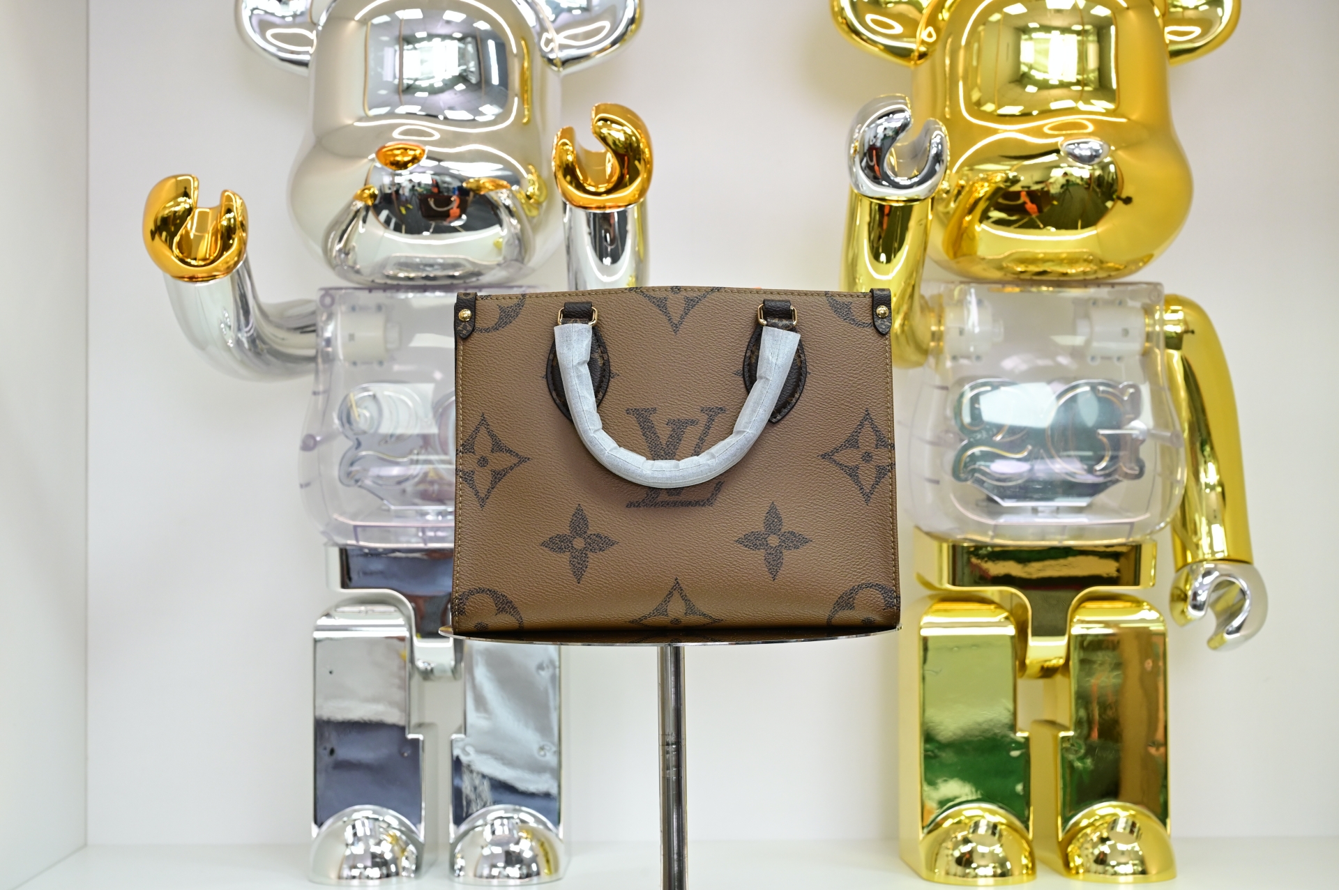 Louis Vuitton LV