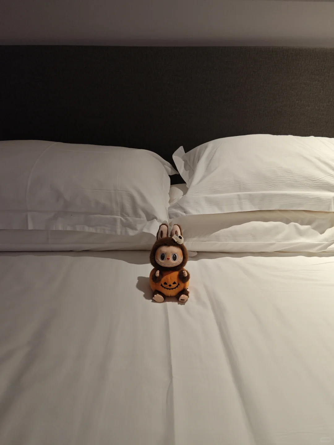 LABUBU Happy Halloween Party Series-Sitting Pumpkin Vinyl Plush Pendant