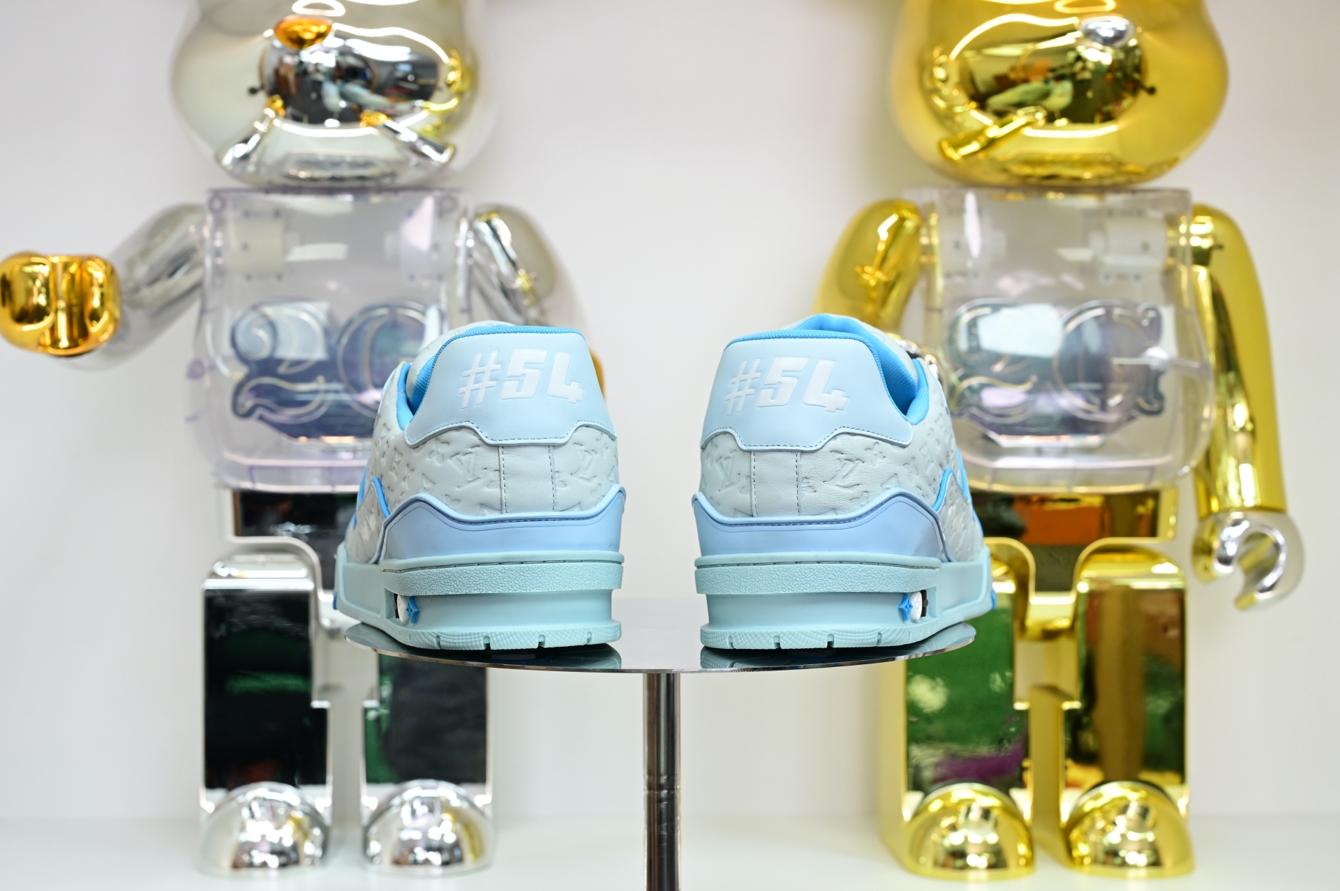 Louis Vuitton  LV   Trainer