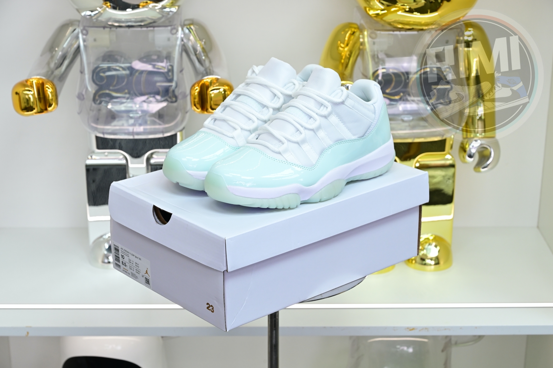 Air Jordan 11 LOW  AH7860-103
