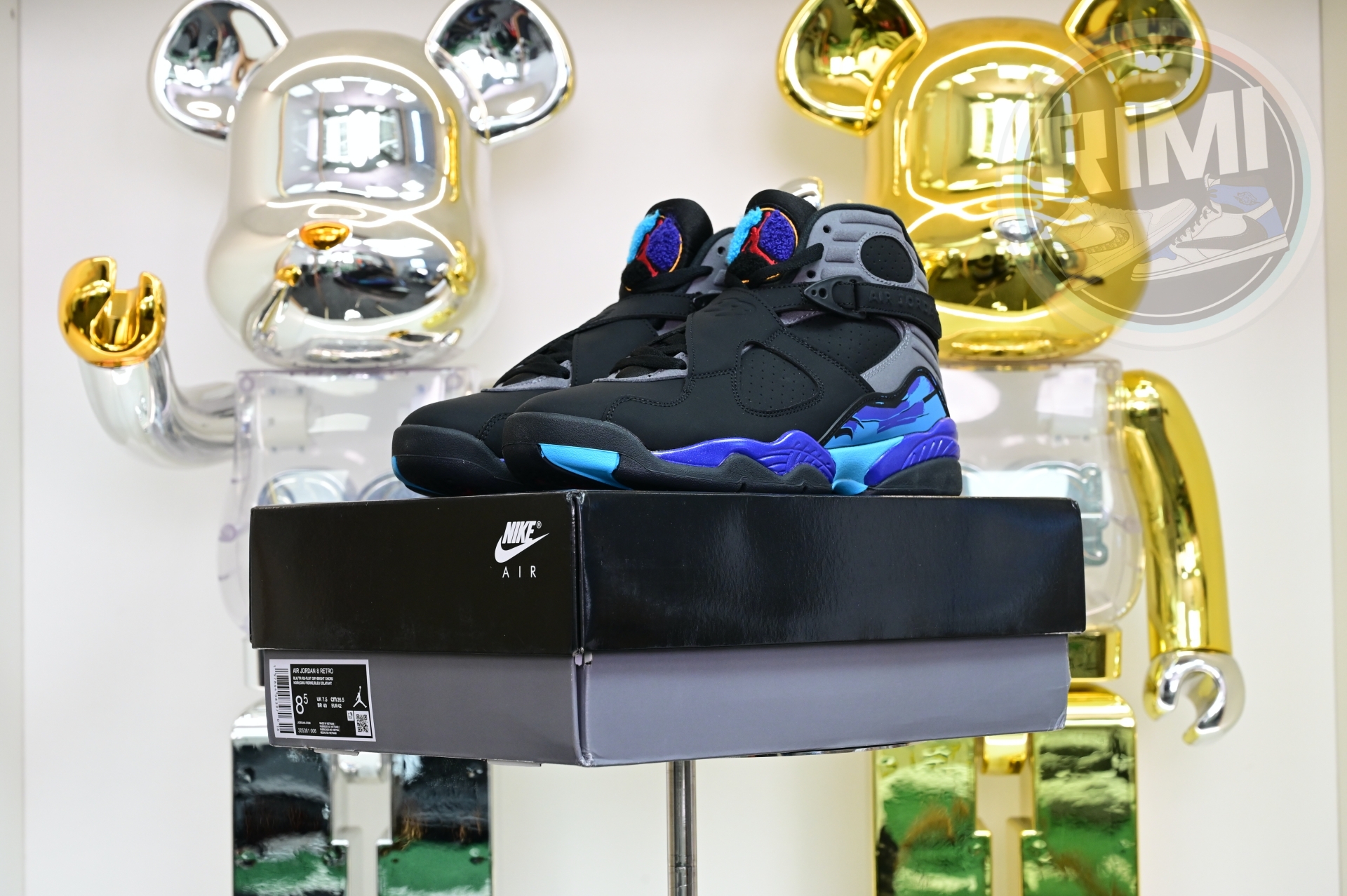 Air Jordan 8 RETRO 2025 305381-006