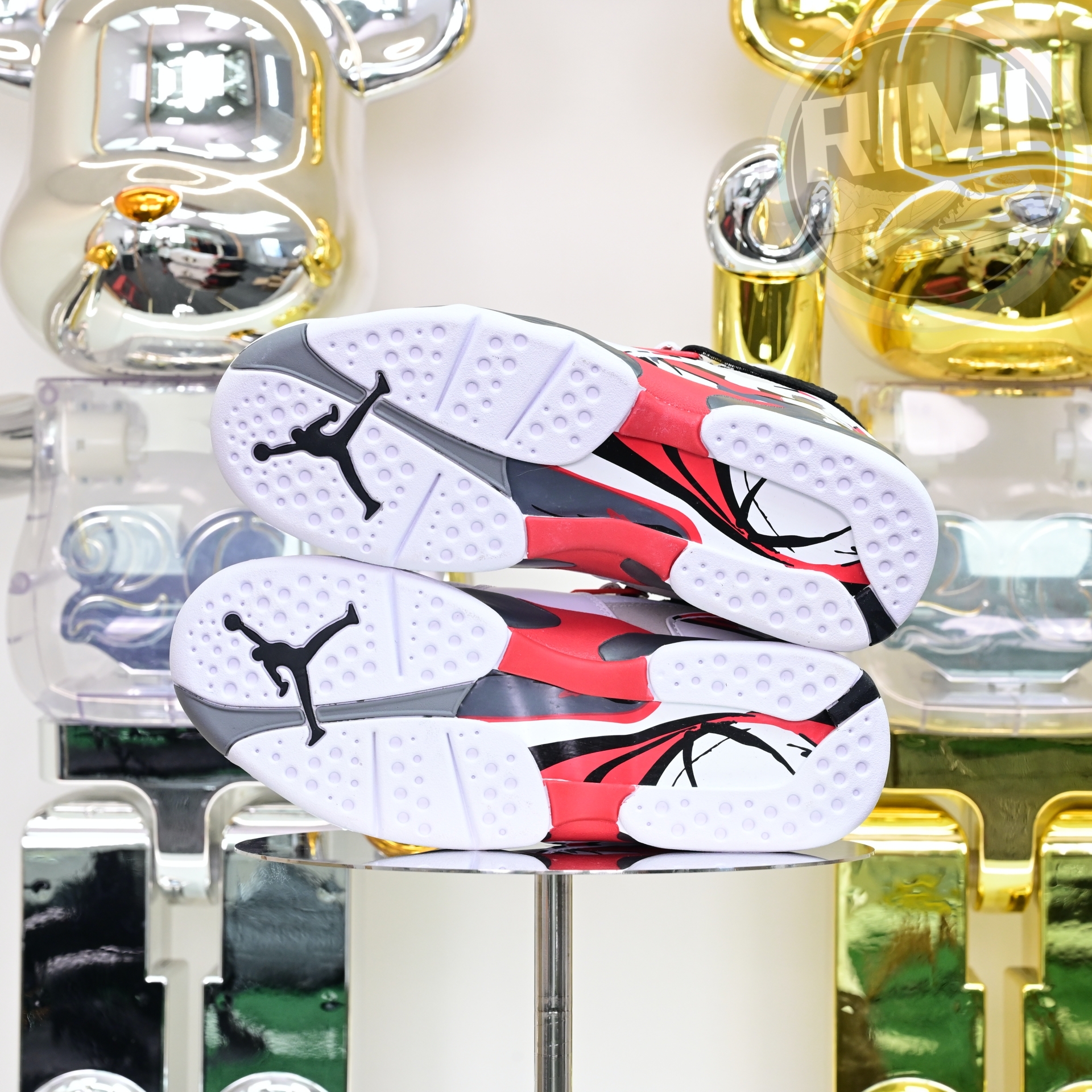 Air Jordan 8 Retro Bugs Bunny  305381-103