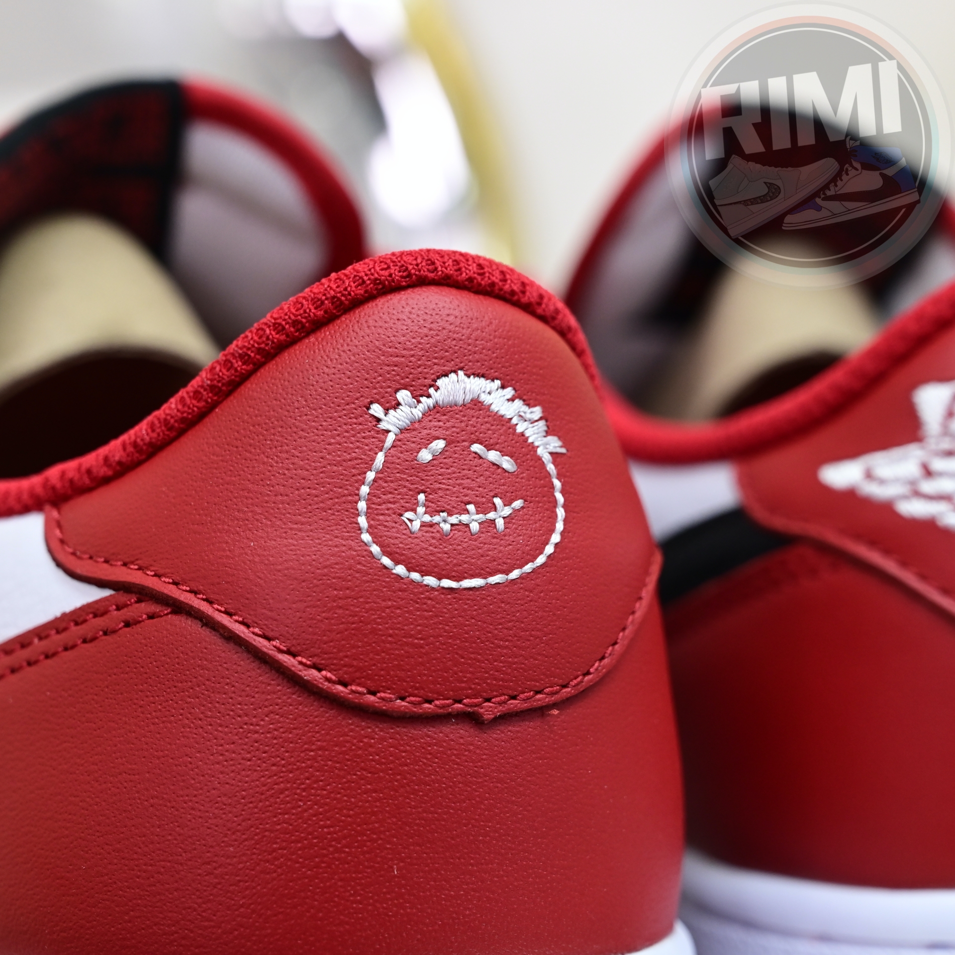 Travis Scott  x  Air Jordan 1   Low “Chicago”  DM7866-101