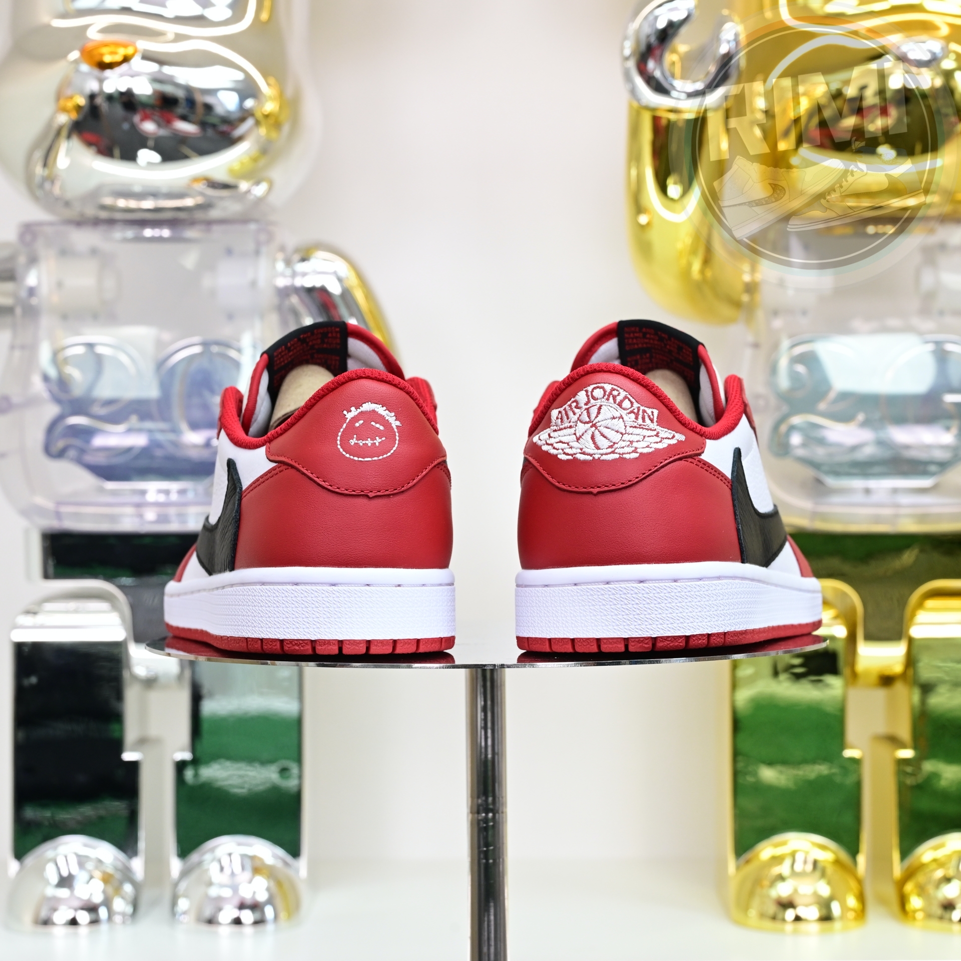 Travis Scott  x  Air Jordan 1   Low “Chicago”  DM7866-101