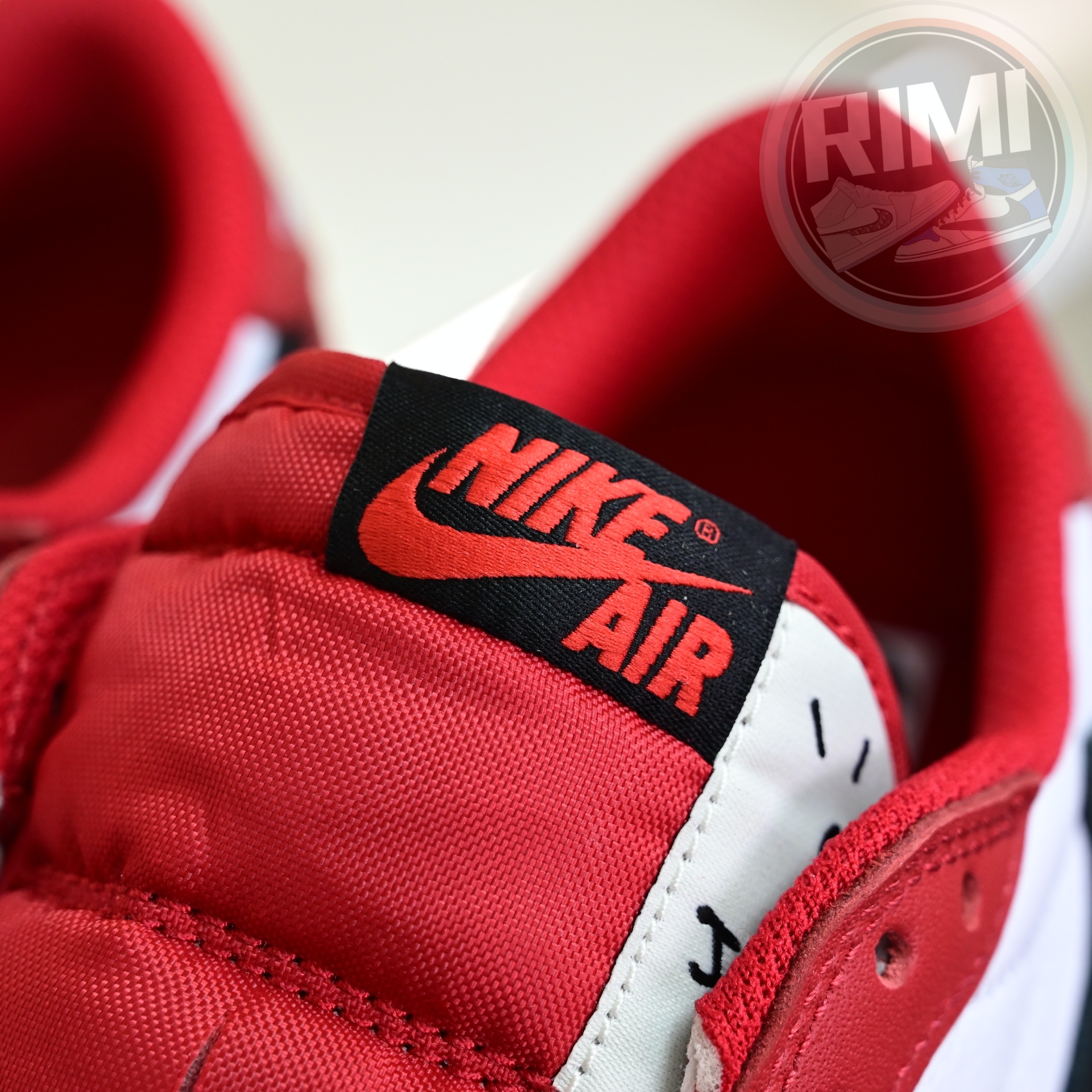 Travis Scott  x  Air Jordan 1   Low “Chicago”  DM7866-101