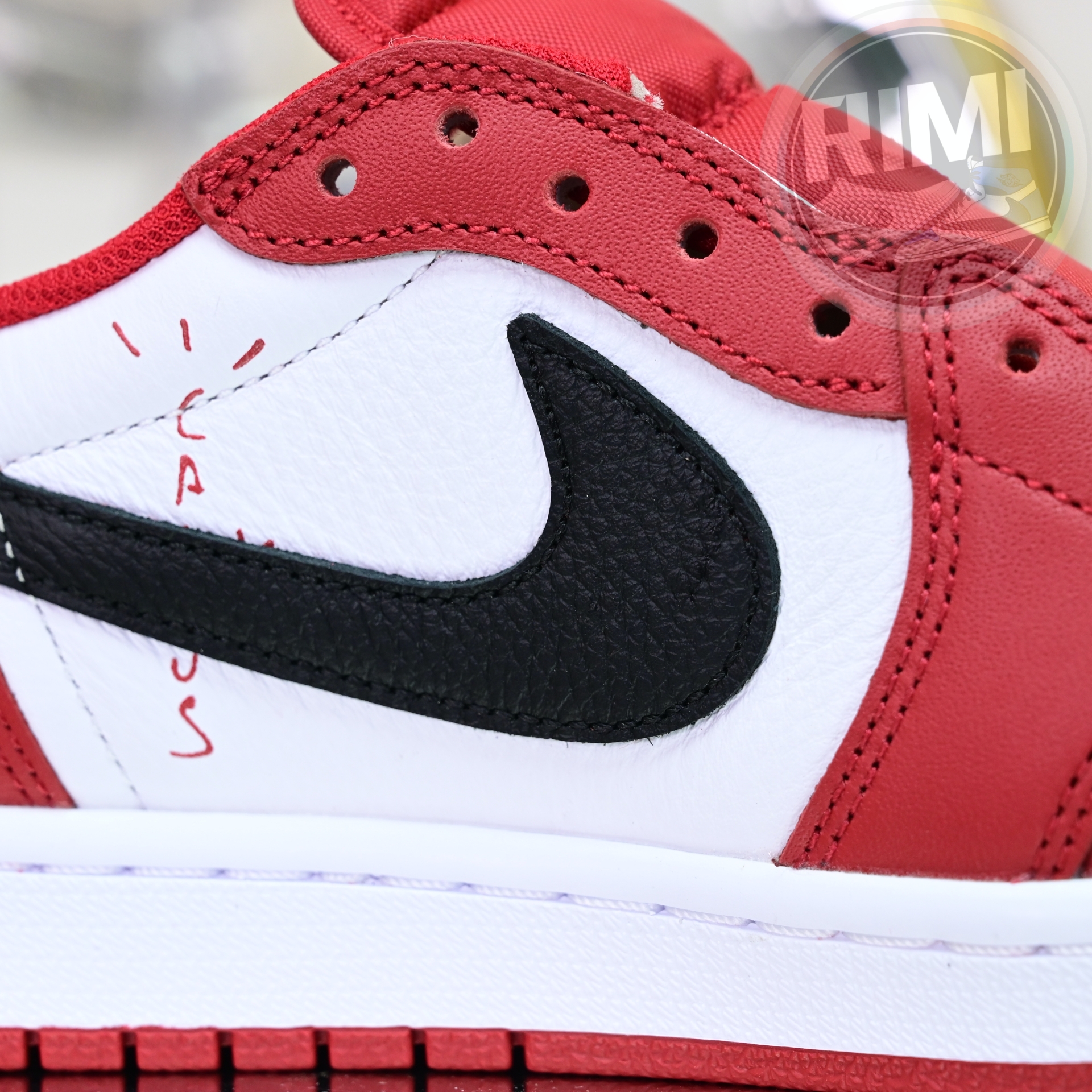 Travis Scott  x  Air Jordan 1   Low “Chicago”  DM7866-101