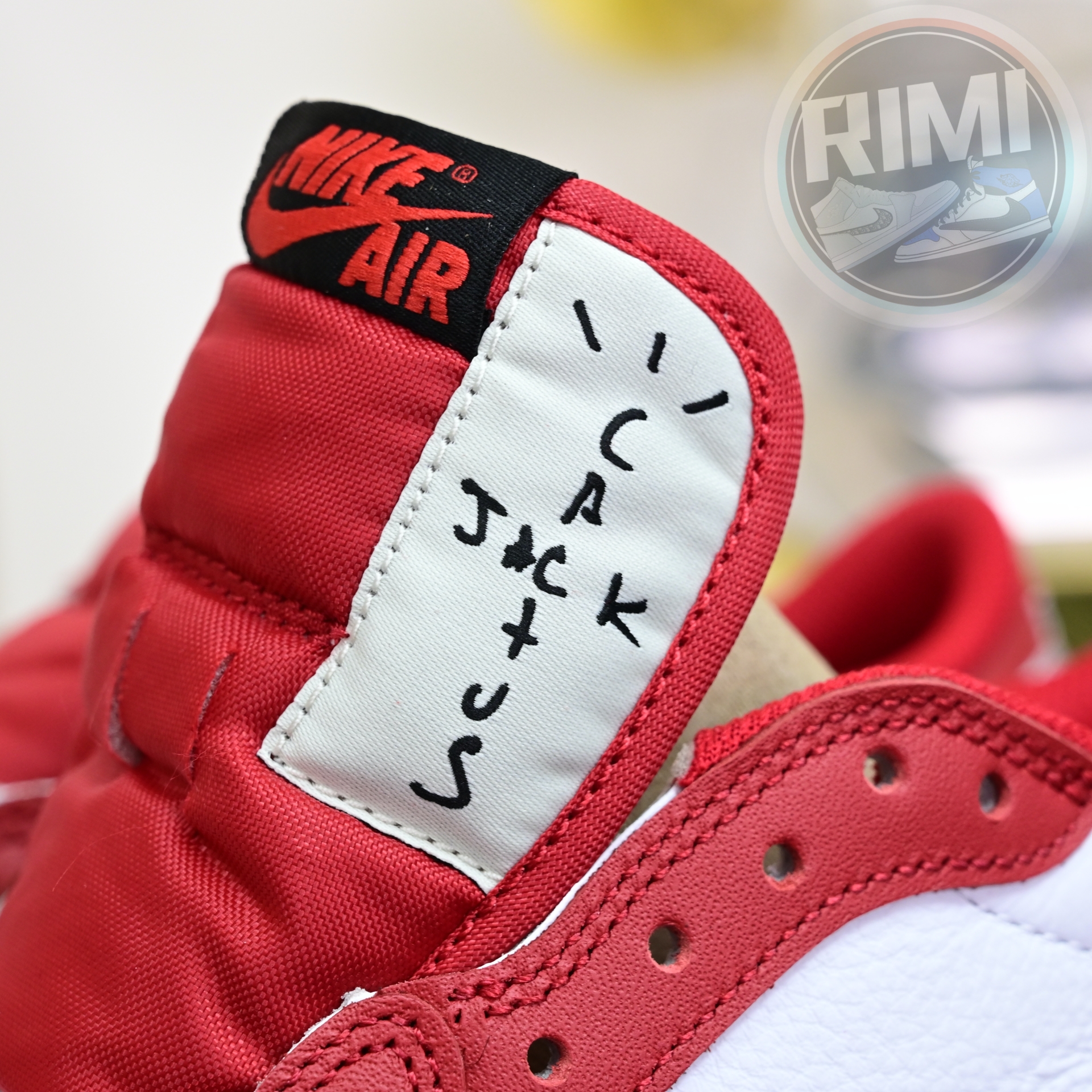 Travis Scott  x  Air Jordan 1   Low “Chicago”  DM7866-101