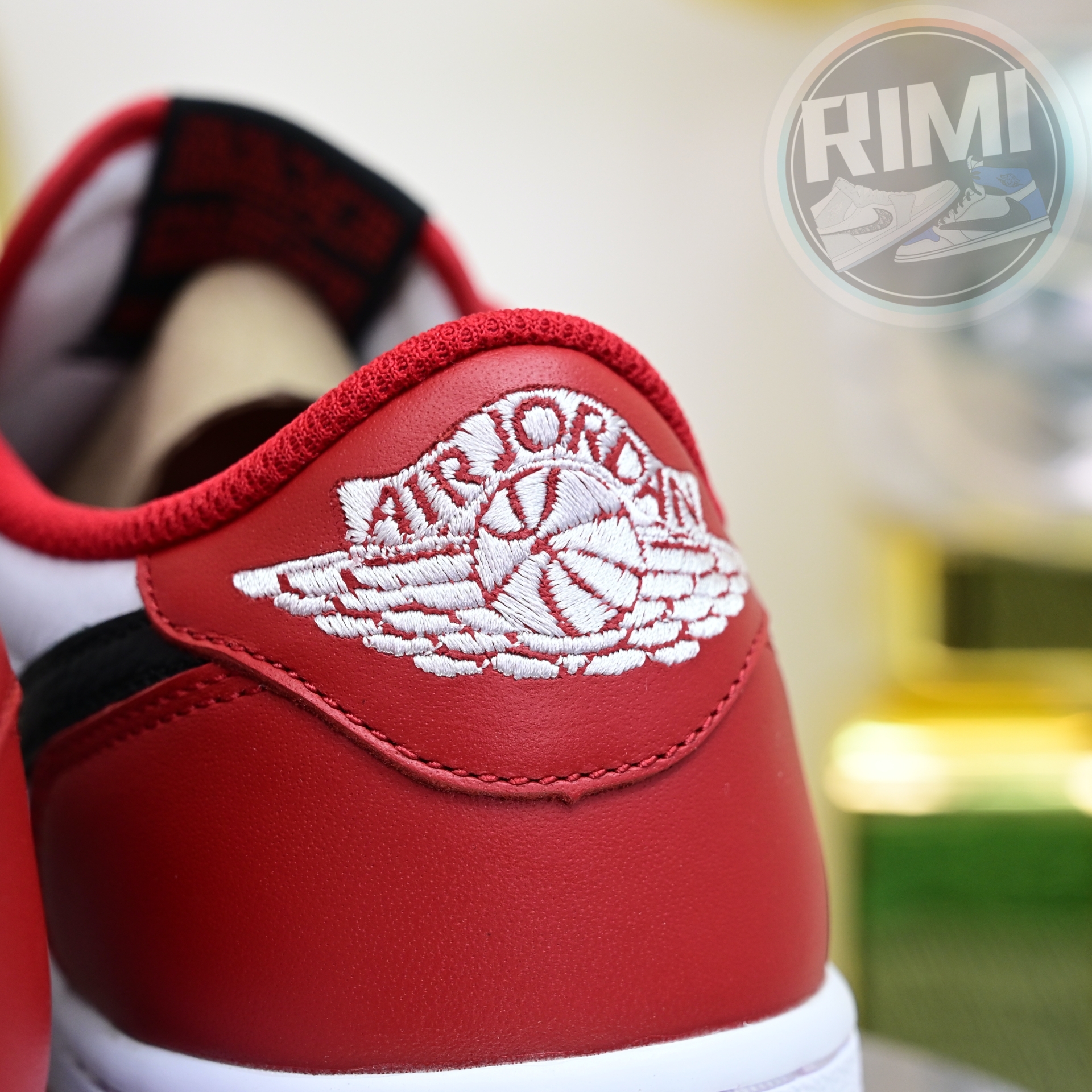 Travis Scott  x  Air Jordan 1   Low “Chicago”  DM7866-101
