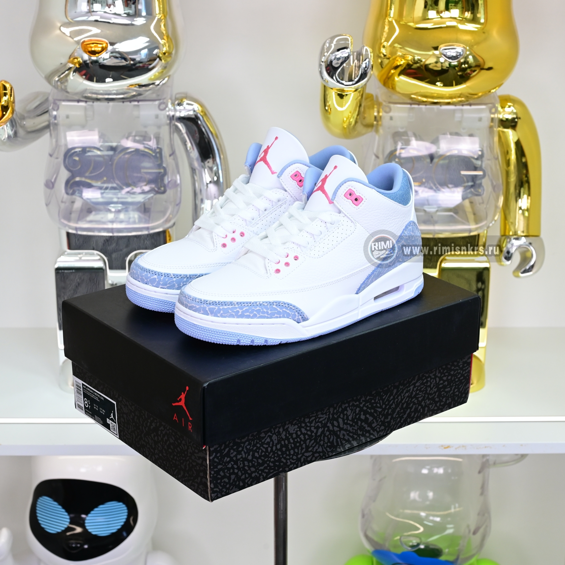 Air Jordan 3 Retro  HQ0784-101
