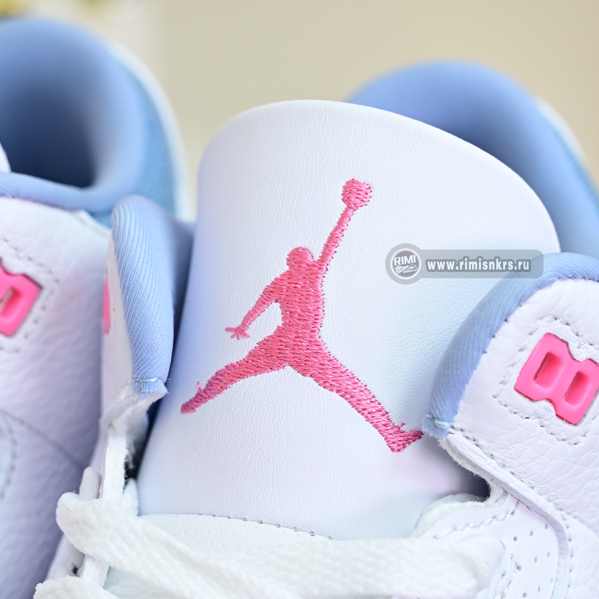 Air Jordan 3 Retro  HQ0784-101