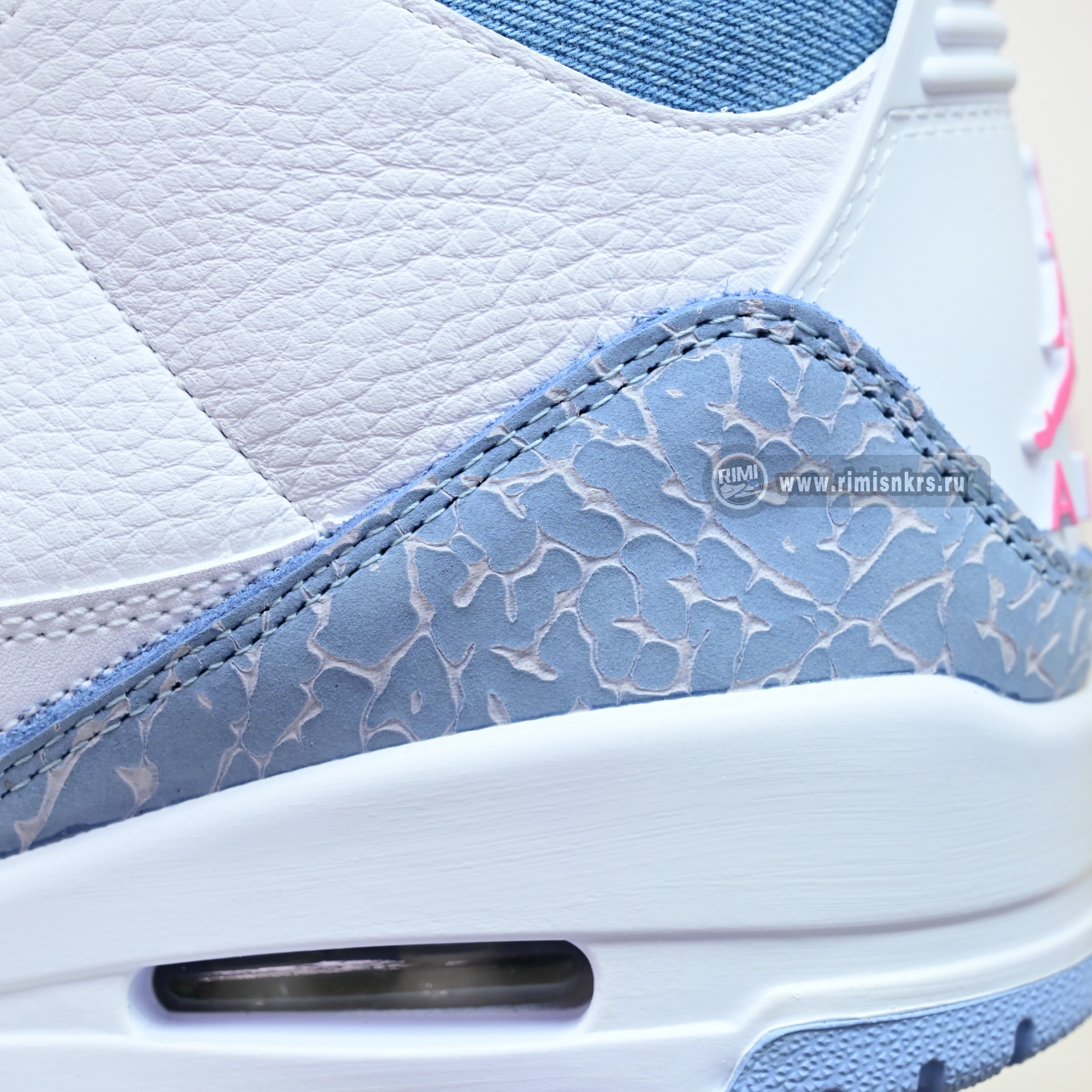 Air Jordan 3 Retro  HQ0784-101