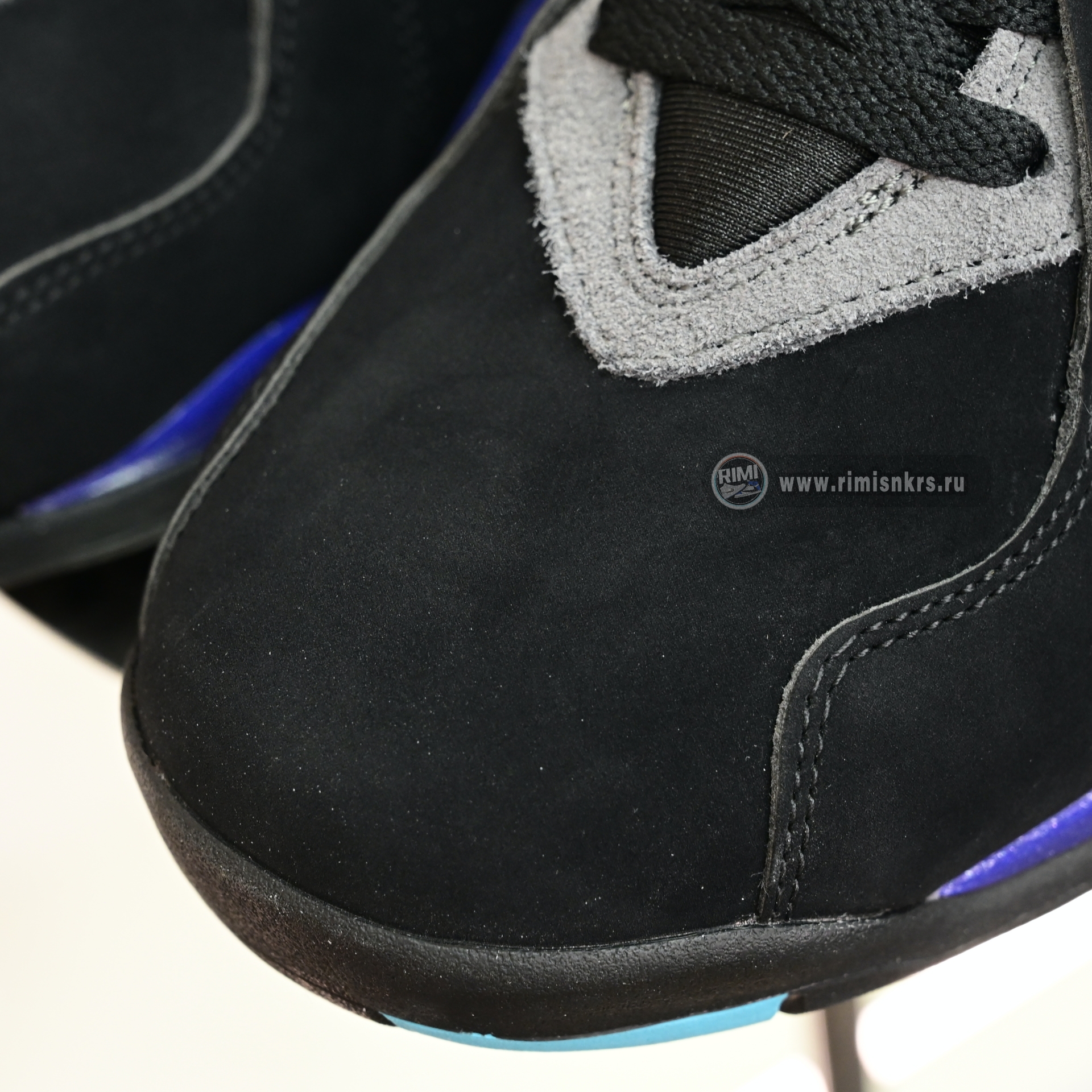 Air Jordan 8  RETRO 2025   305381-006