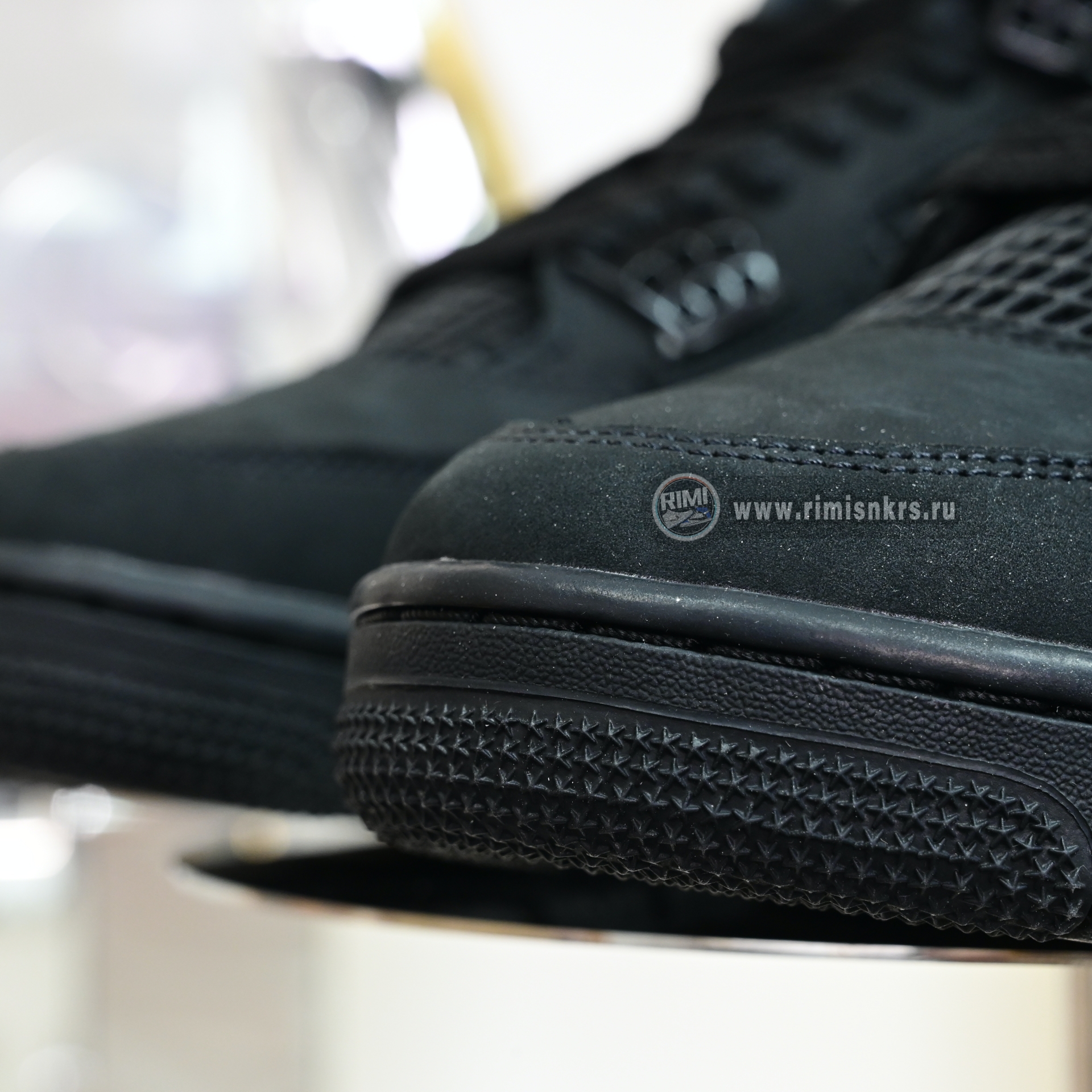 AIR JORDAN 4 RETRO 'BLACK CAT' 2025  FV5029-010