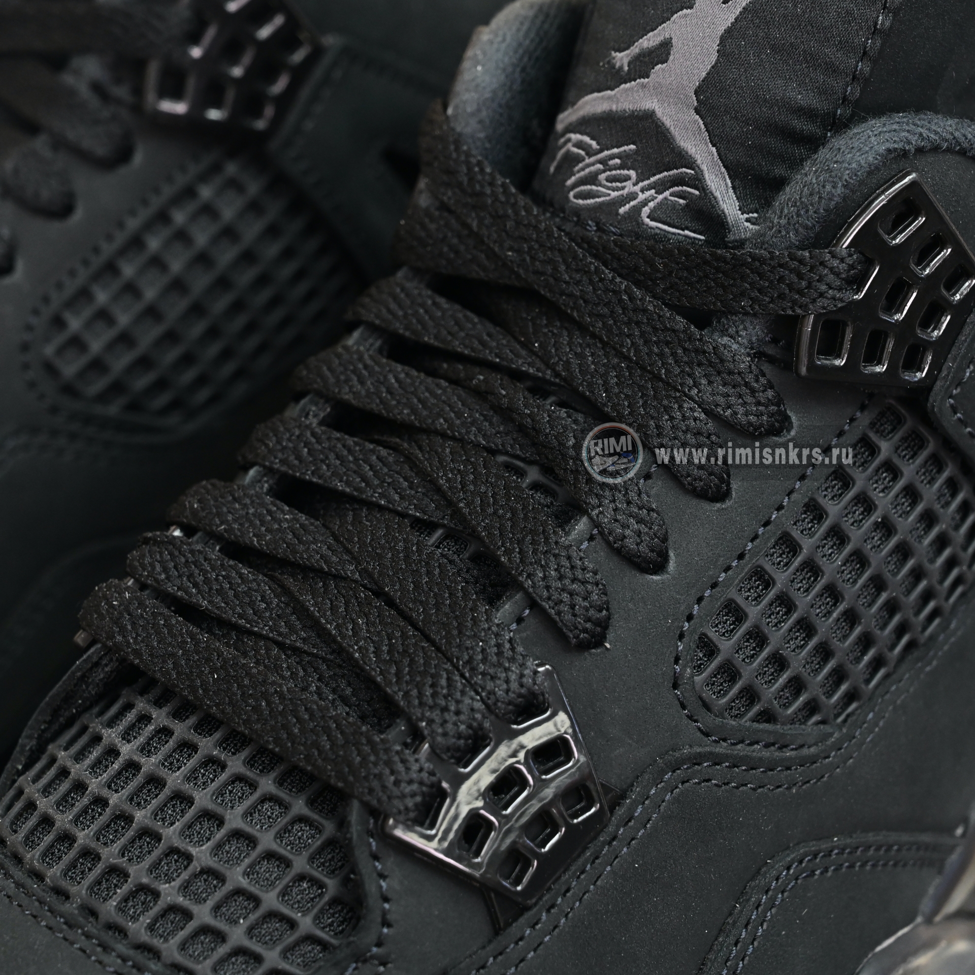 AIR JORDAN 4 RETRO 'BLACK CAT' 2025  FV5029-010
