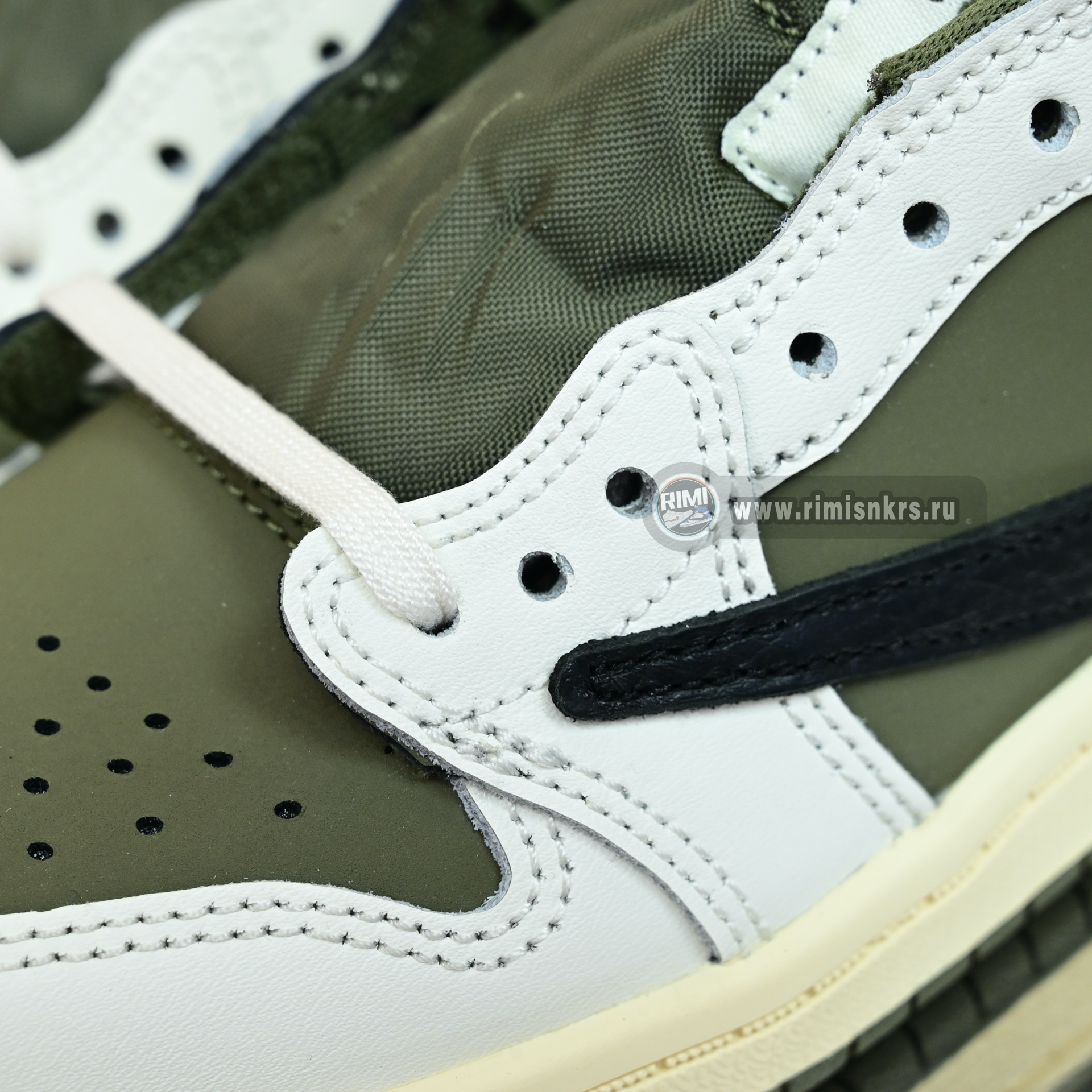 Kids Shoes Travis Scott x  Air Jordan 1 Low OG SP     DO5442-200