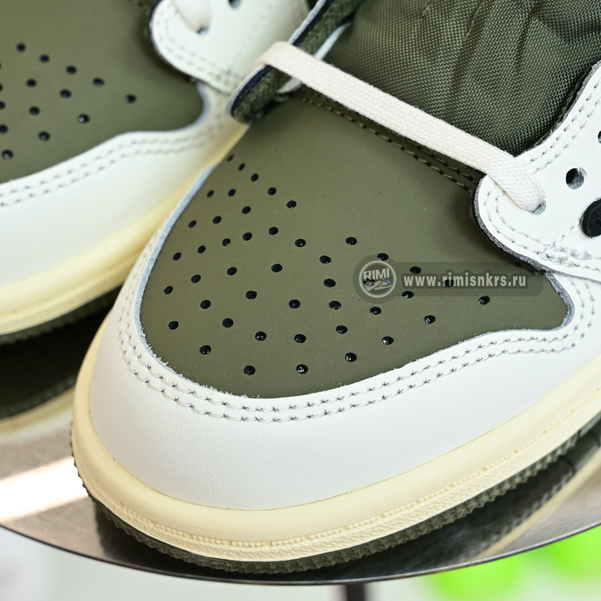 Kids Shoes Travis Scott x  Air Jordan 1 Low OG SP     DO5442-200
