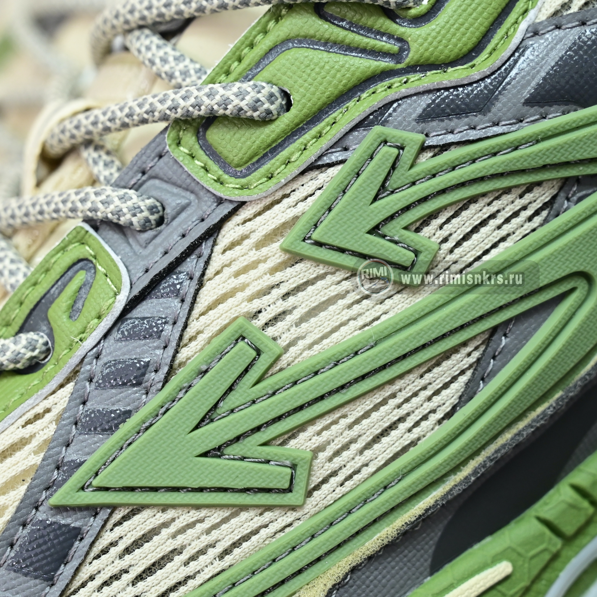 OFF-WHITE BE RIGHT BACK