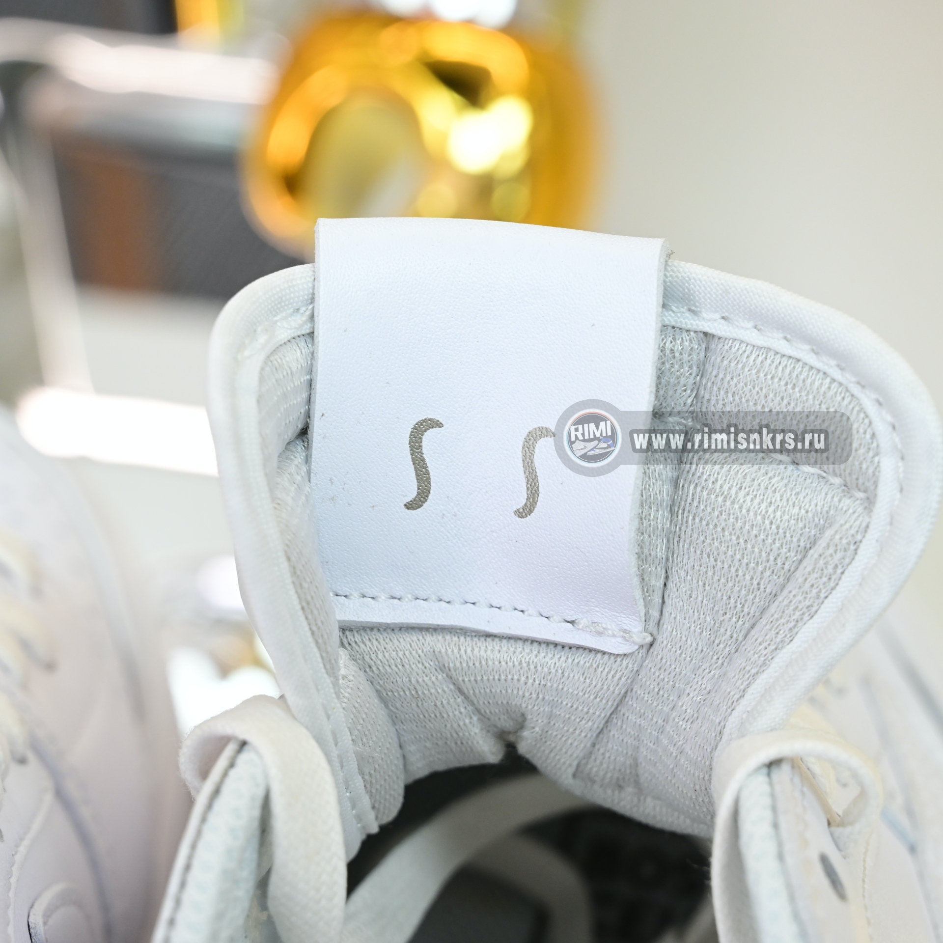 Travis Scott  x Air Jordan 1 TD1228-111 AJ1