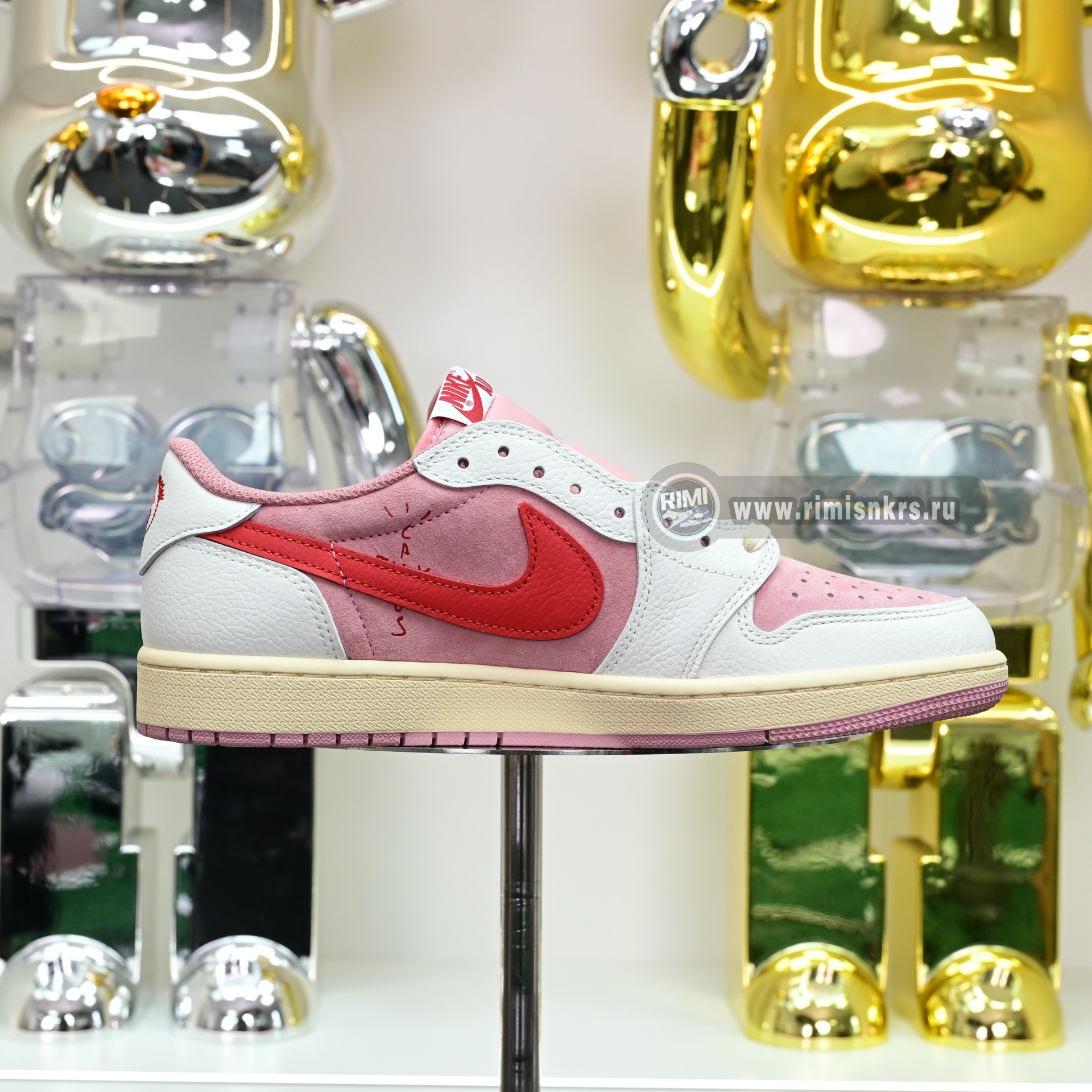 Travis Scott x Jordan 1 Retro Low Sail Shy Pink  DM7866-100