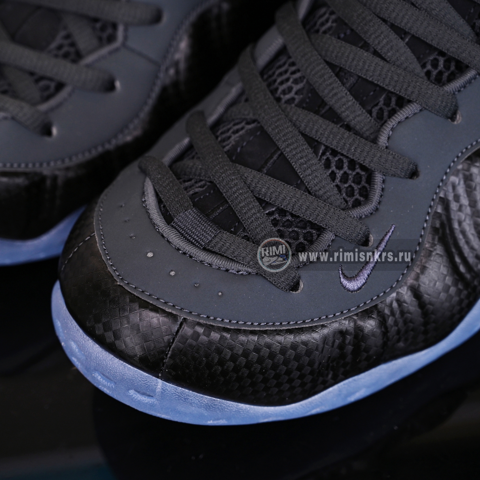 Nike Air Foamposite One  HF2902-002