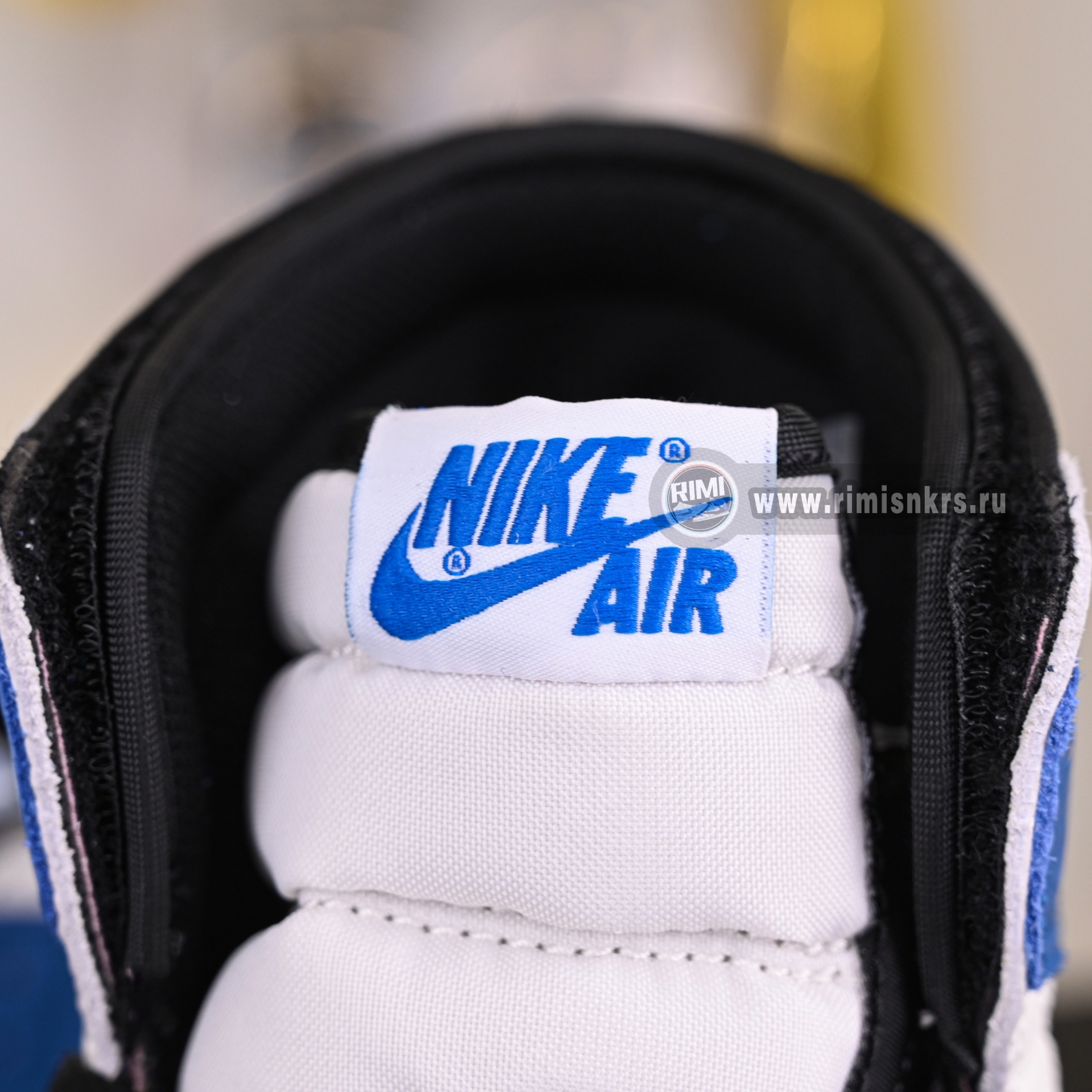 FRAGMENT DESIGN X TRAVIS SCOTT X AIR JORDAN 1 RETRO HIGH DH3277-105